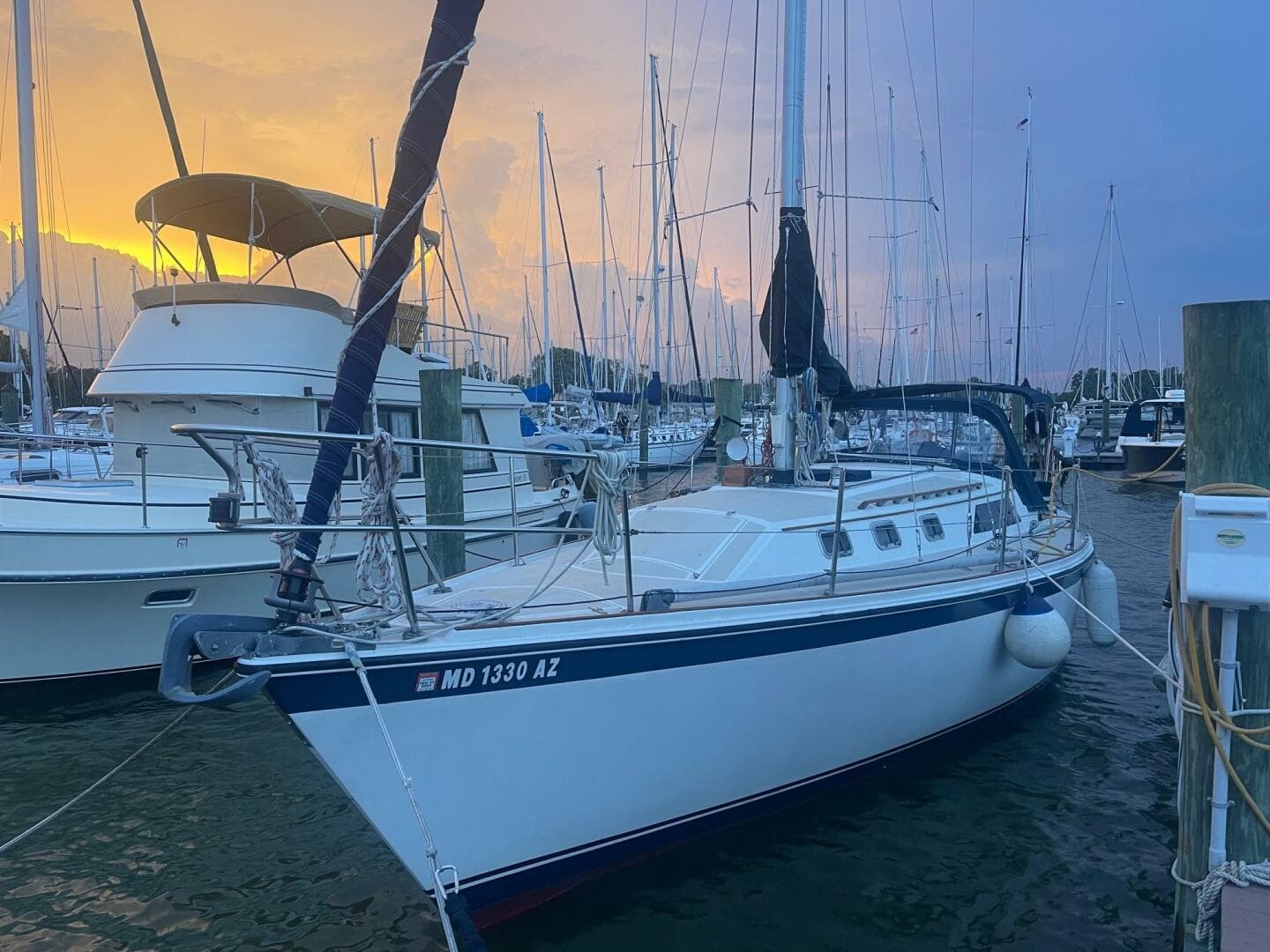 1982 O'Day 34 zum Verkauf in Tracys Landing, Maryland Sloop 4