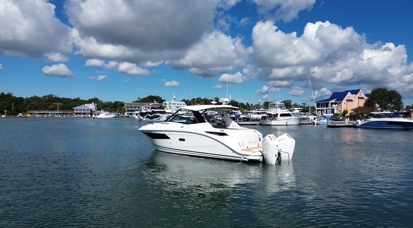2025 Sea Ray Sundancer 320 Outboard for Sale in Wrightsville Beach, North Carolina Express Cruiser 3