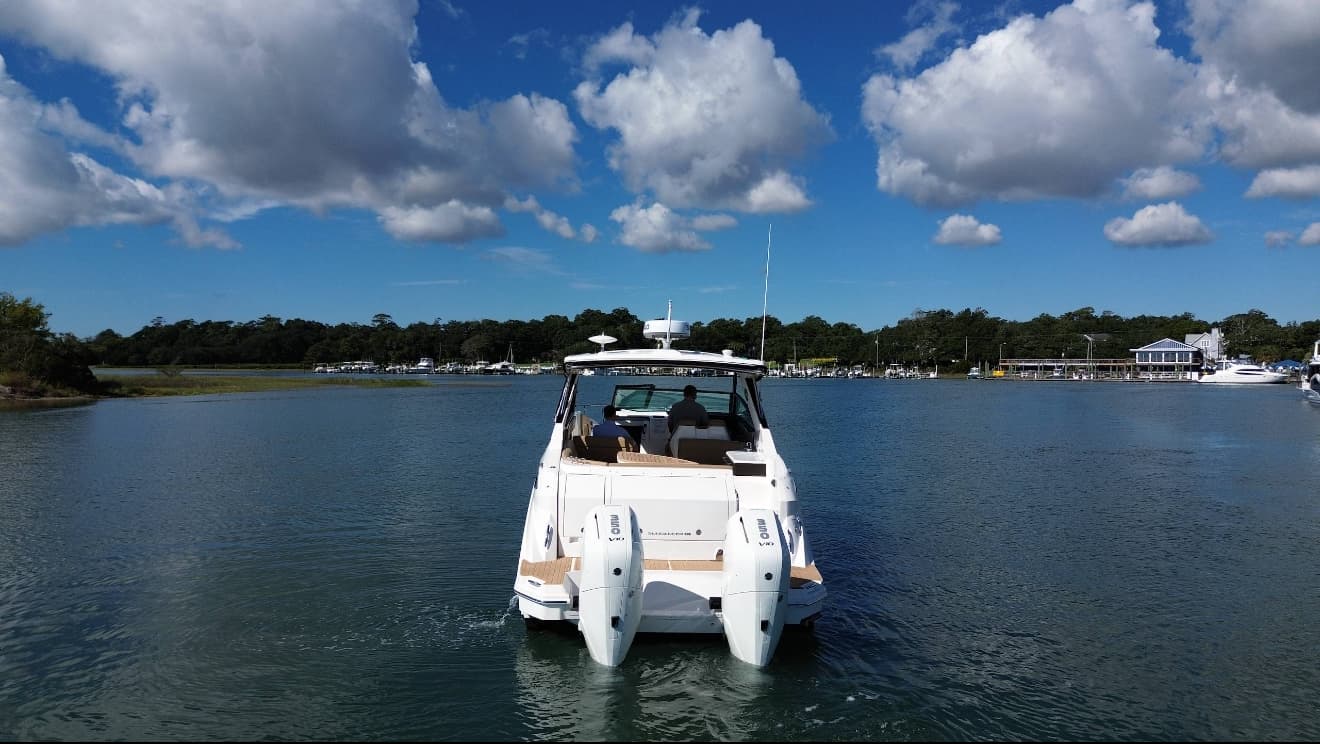 2025 Sea Ray Sundancer 320 Outboard for Sale in Wrightsville Beach, North Carolina Express Cruiser 5
