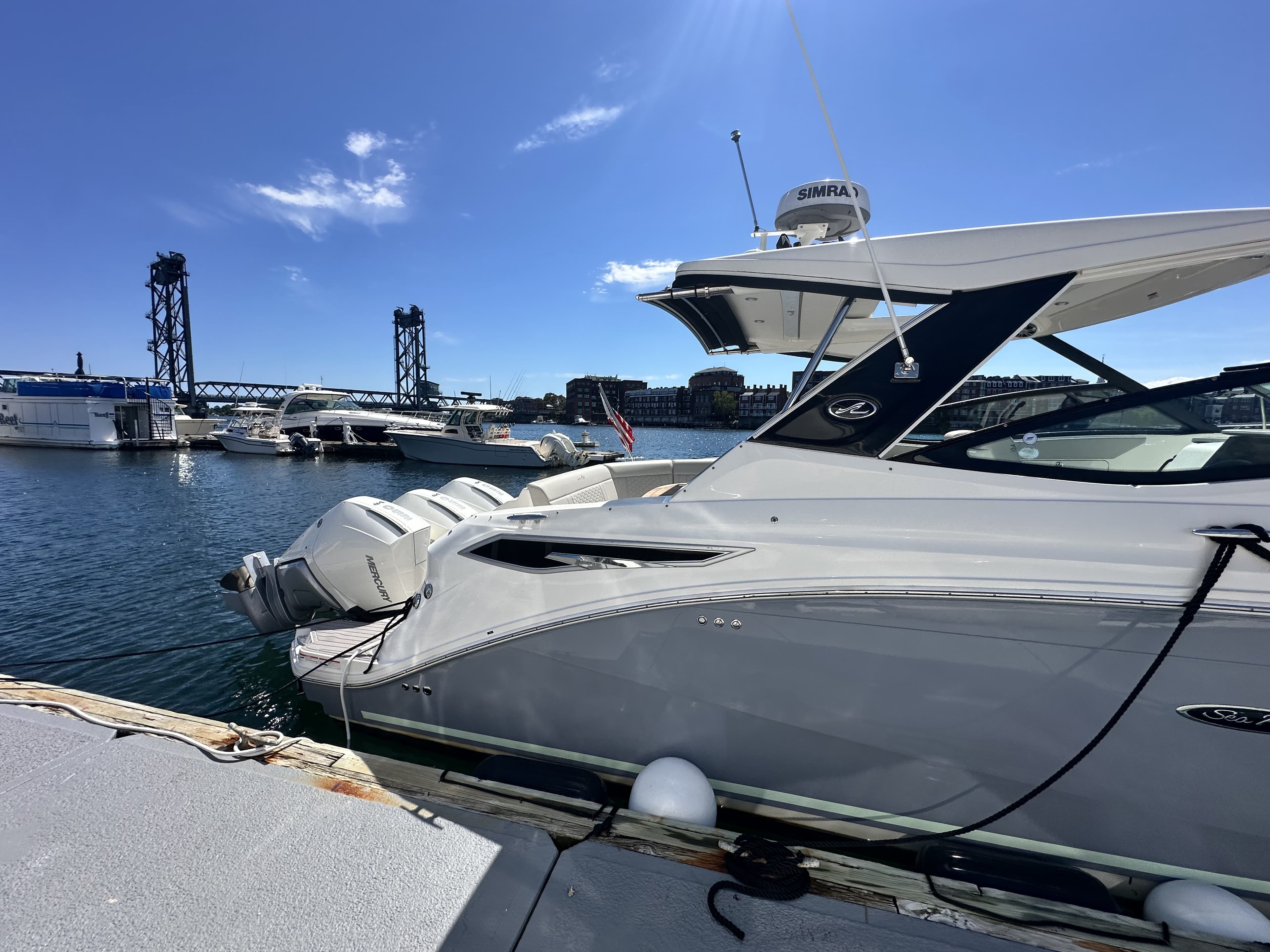 2023 Sea Ray Sundancer 320 Outboard zum Verkauf in Kittery, ME Express Cruiser 4