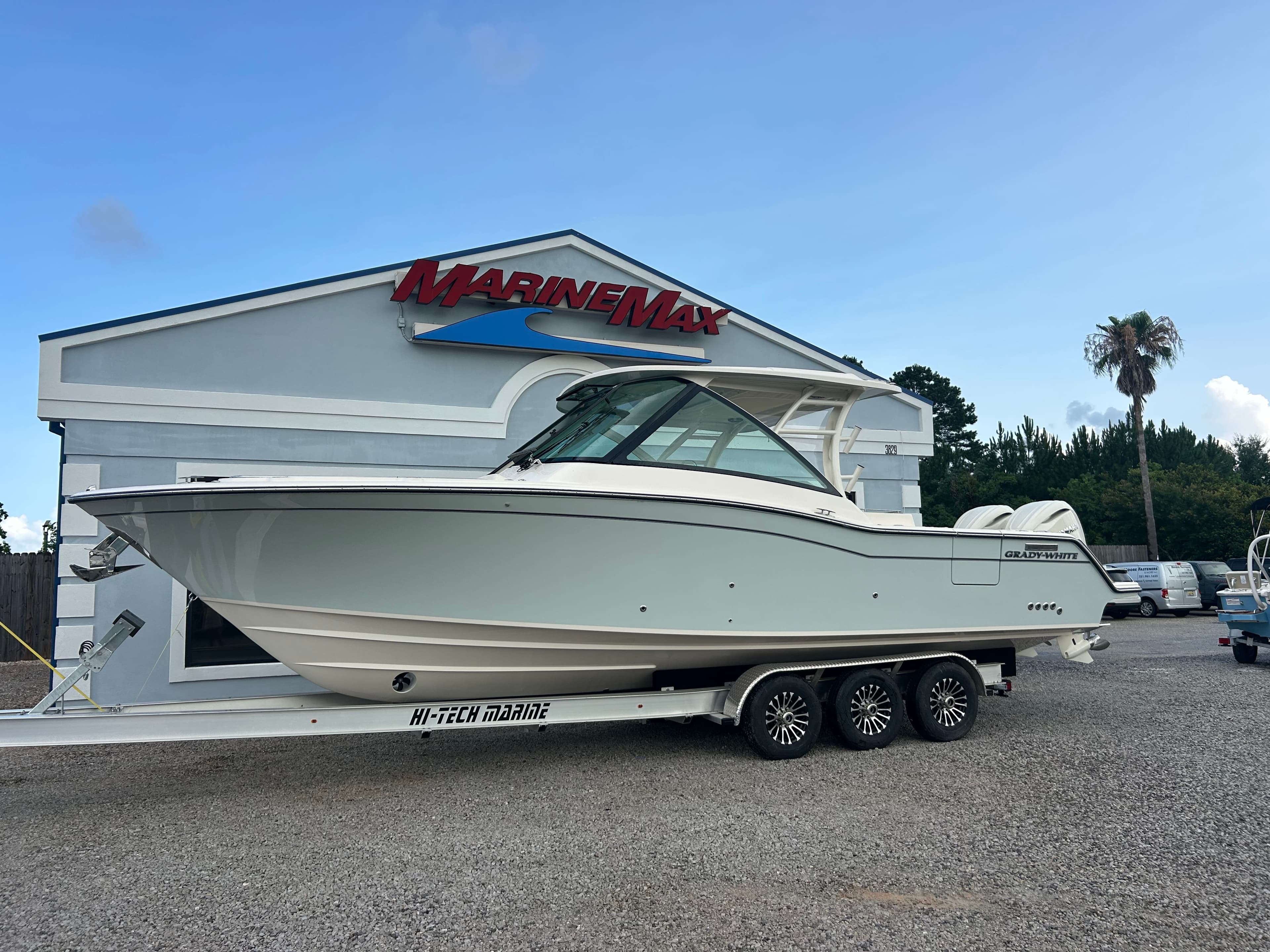 2026 Grady-White Boats Freedom 325 for Sale in Gulf Shores, AL Bowrider 3