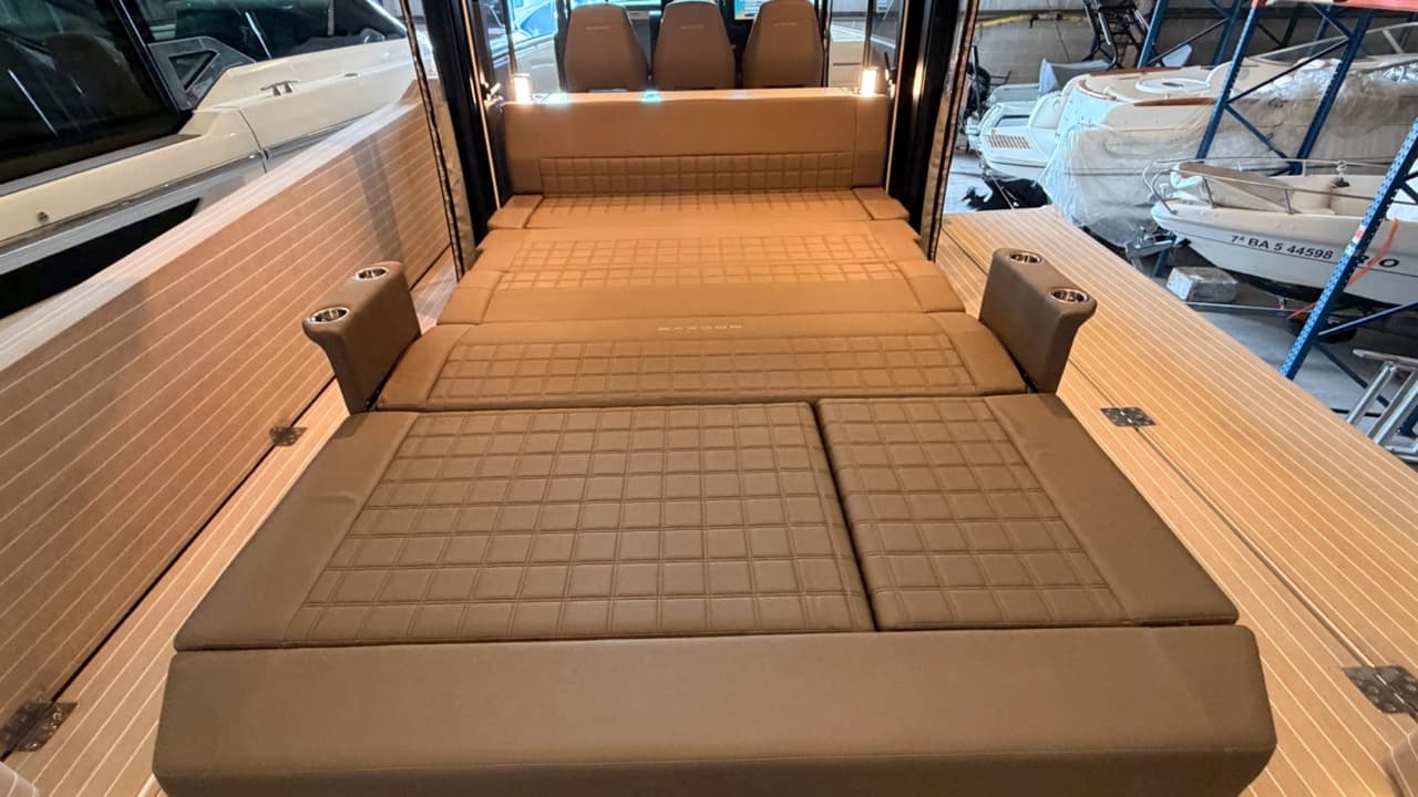 2027 Saxdor 400 GTS for Sale in Girona, ES Center Console 4