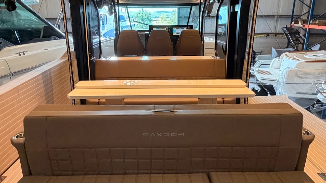 2027 Saxdor 400 GTS for Sale in Girona, ES Center Console 5