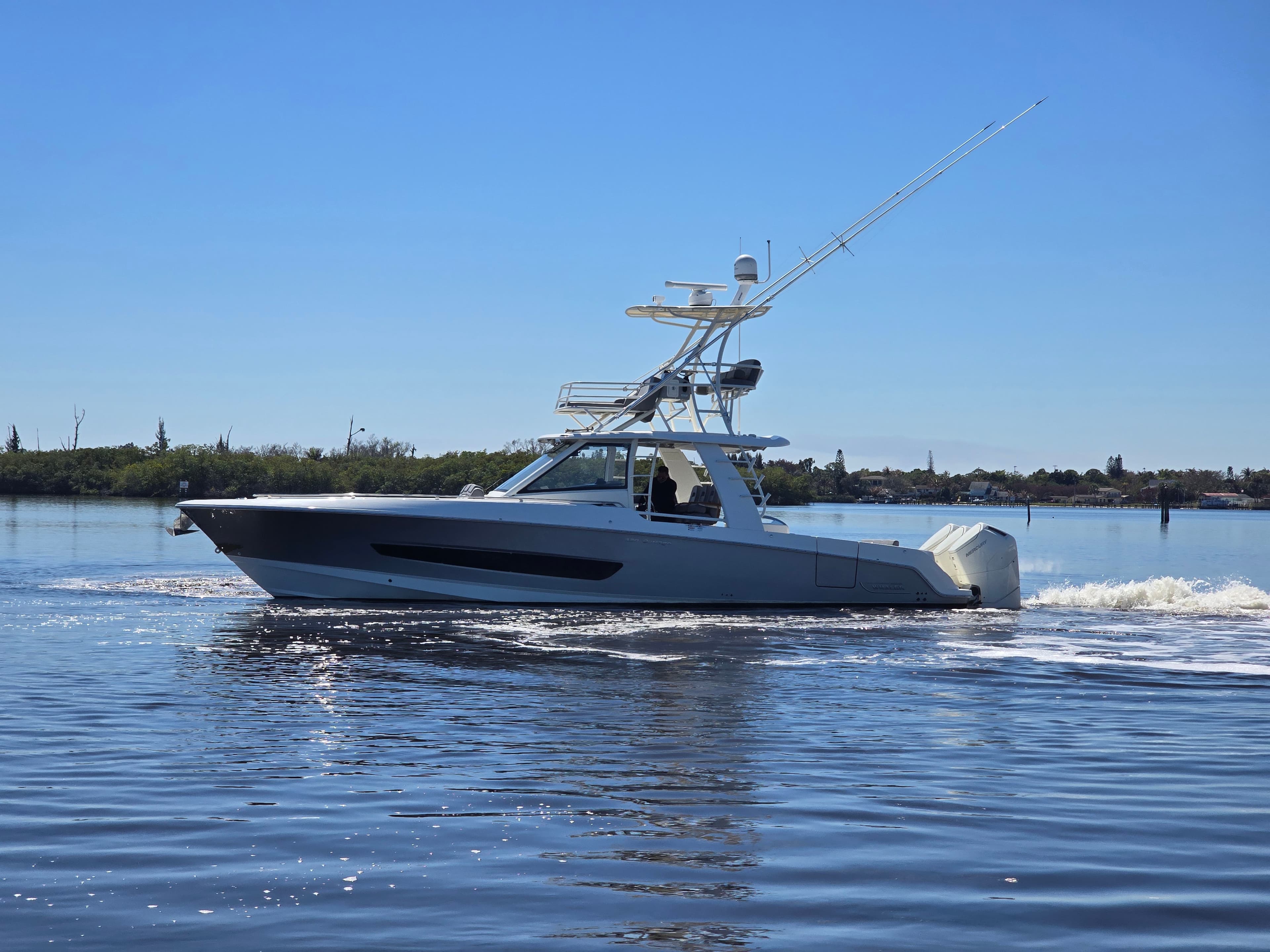2023 Boston Whaler 420 Outrage for Sale in Stuart, Florida Sport Fishing 3