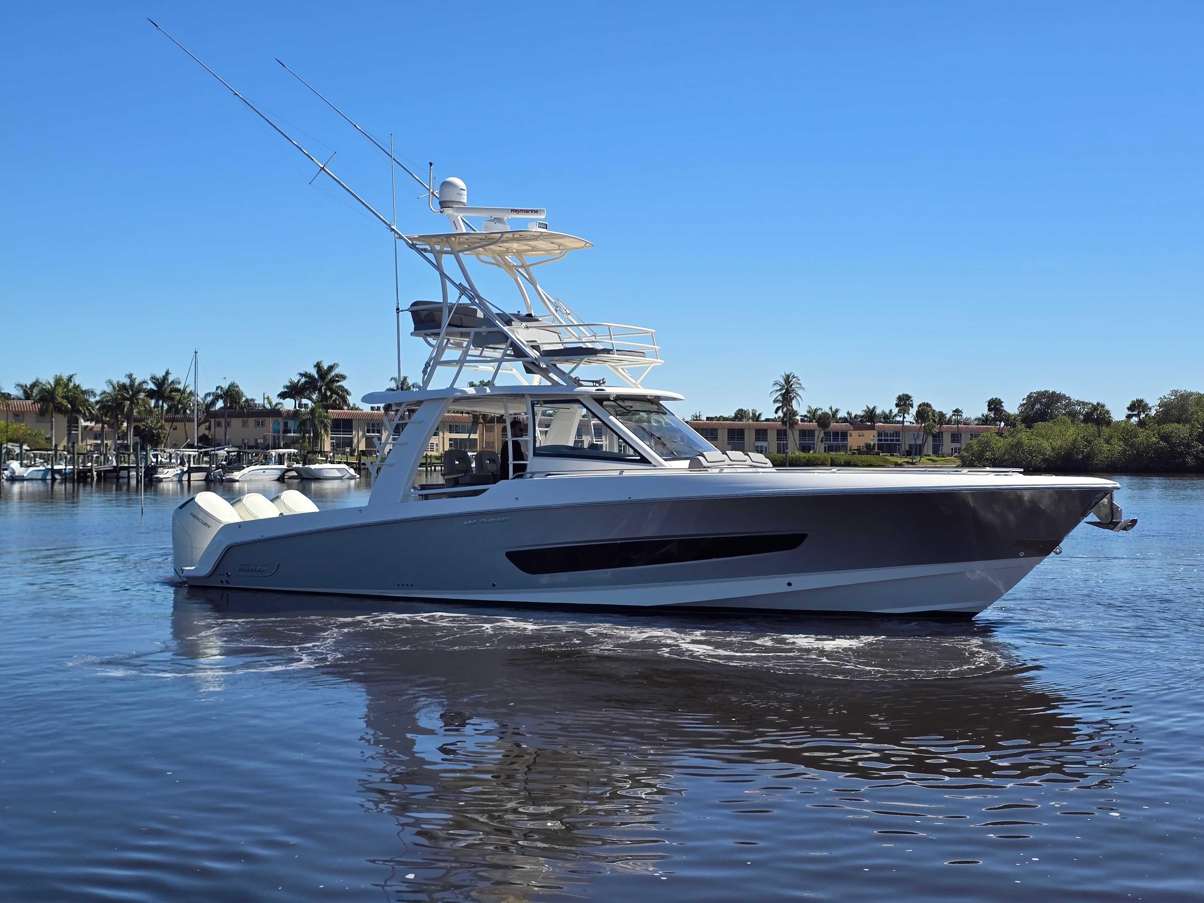 2023 Boston Whaler 420 Outrage for Sale in Stuart, Florida Sport Fishing 5