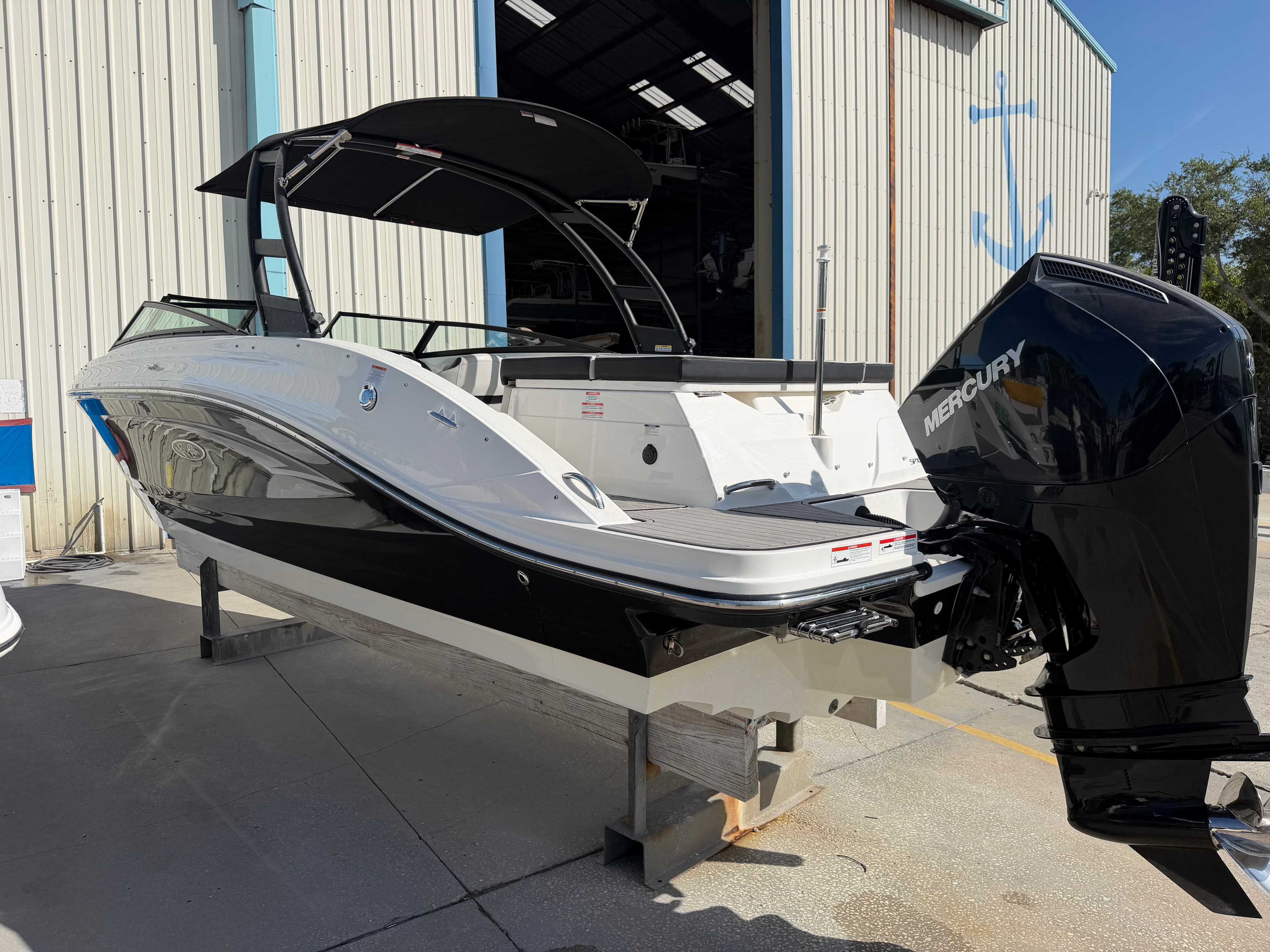 2022 Sea Ray SPX 230 Outboard in vendita a St Petersburg, FL Bowrider 5