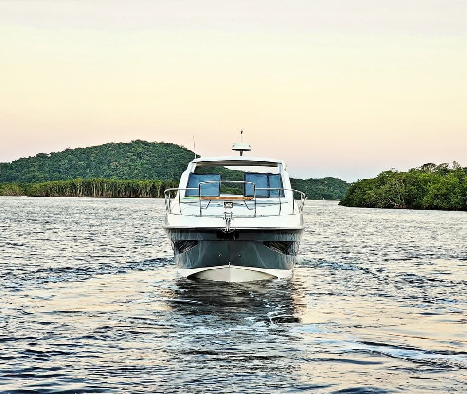 2027 Hanover Yachts 375 in vendita a Tampa, Florida Motor Yacht 3