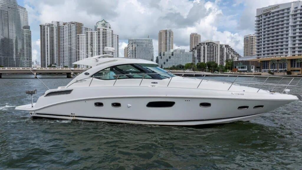 2009 Sea Ray 43 Sundancer te koop in Aventura, Florida Motor Yacht