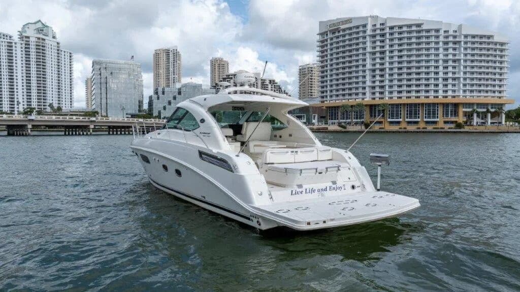 2009 Sea Ray 43 Sundancer te koop in Aventura, Florida Motor Yacht 5