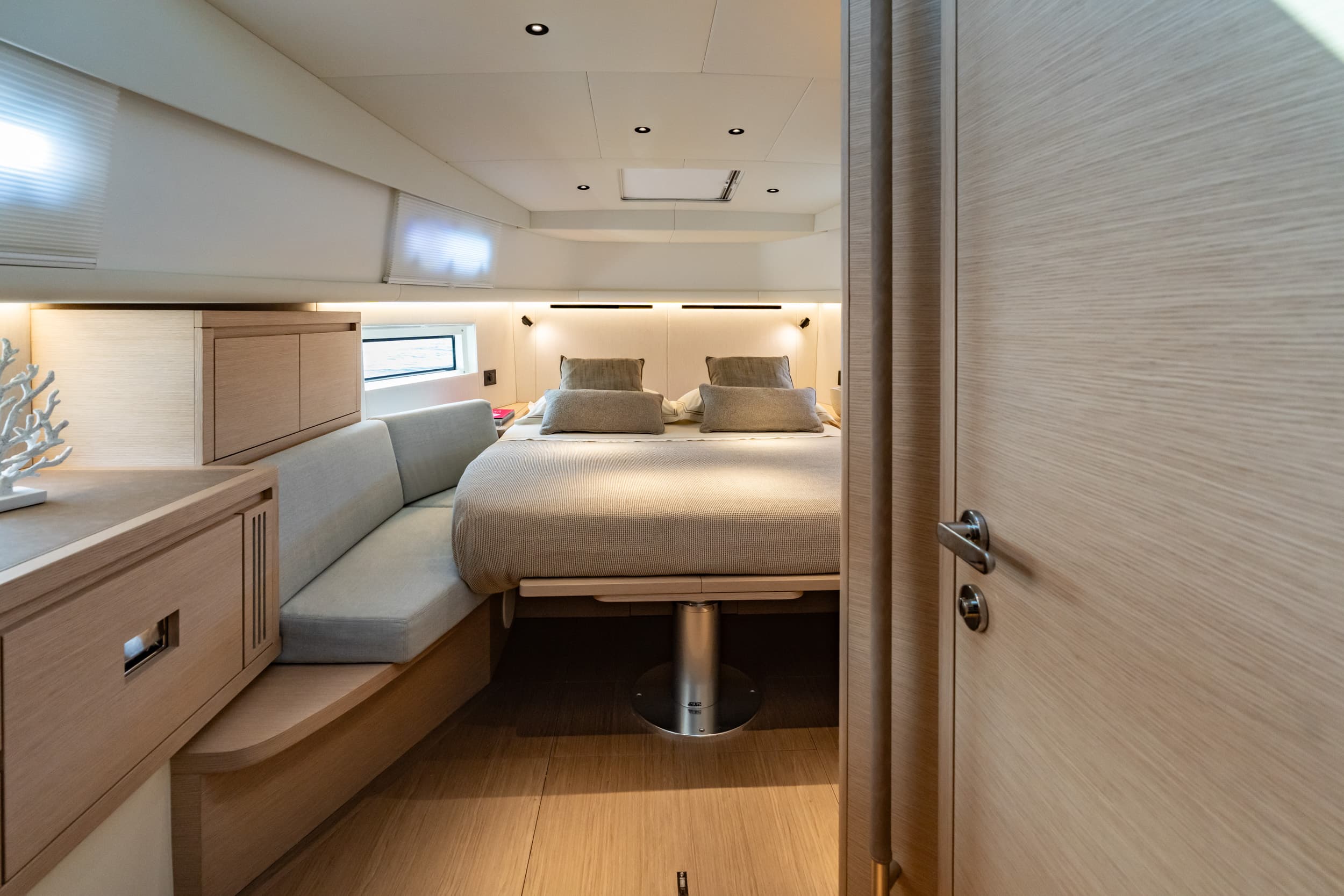 2027 Pardo Yachts P43 à vendre à Bormes-les-Mimosas, FR Walk-around Boats