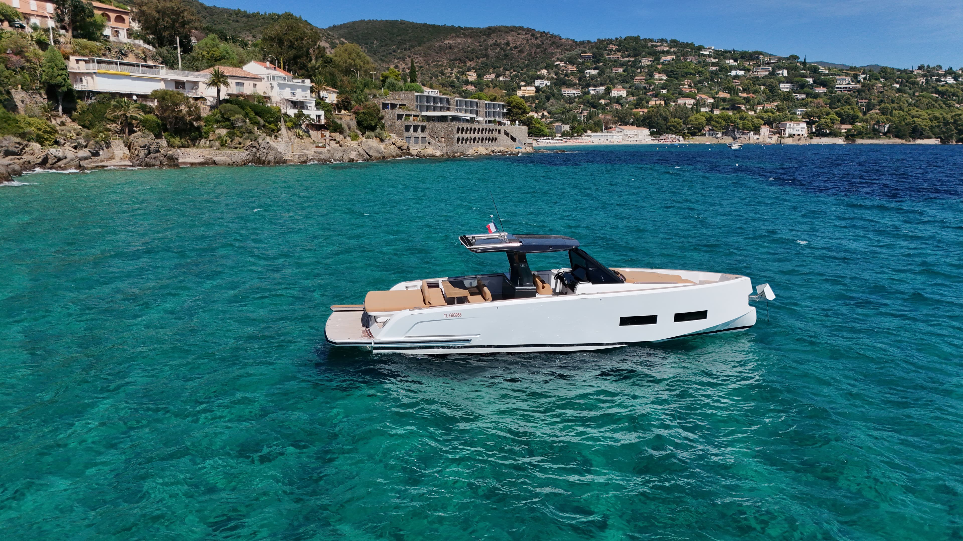 2027 Pardo Yachts P43 for Sale in Bormes-les-Mimosas, FR Walk-around Boats 2