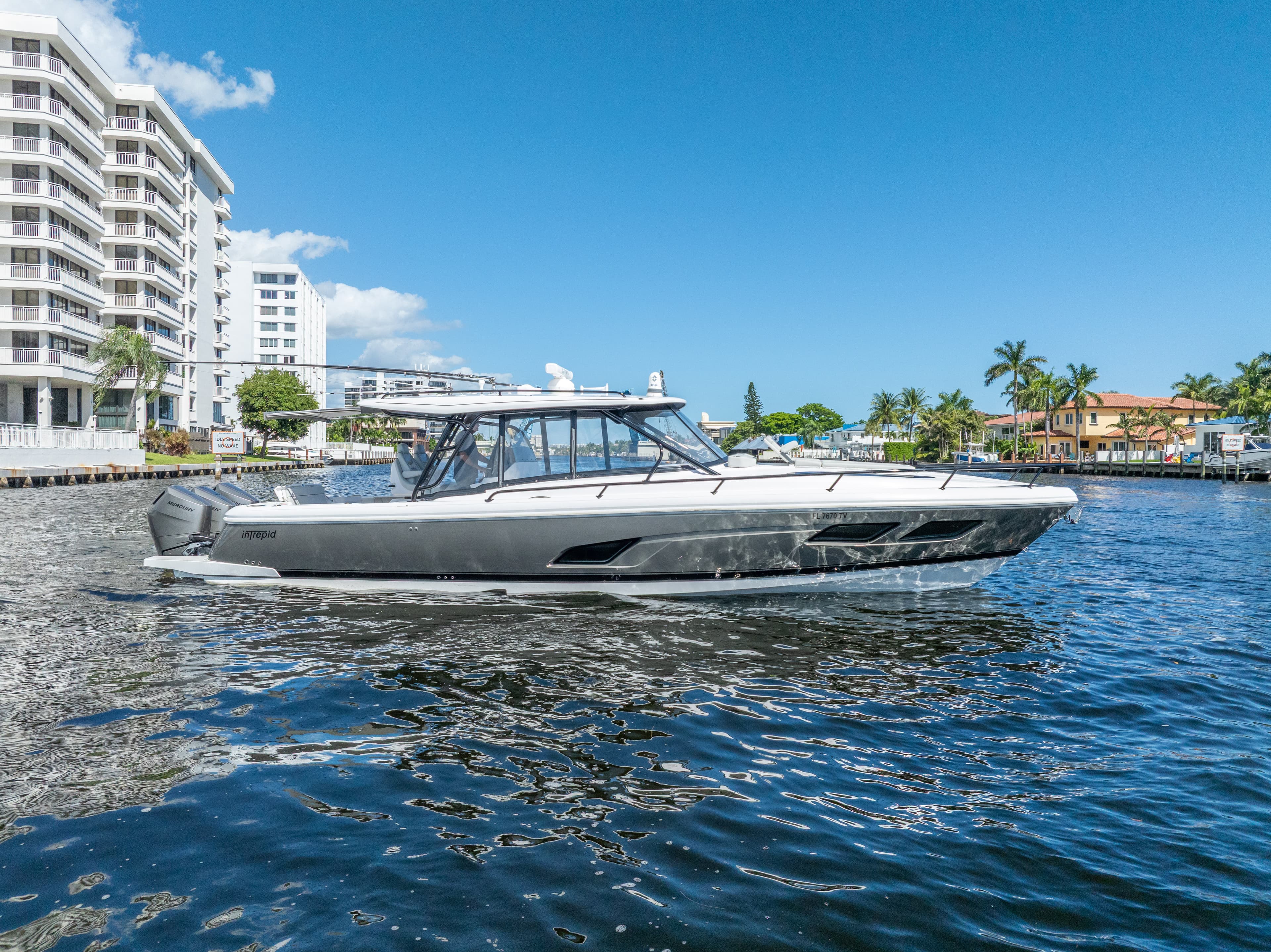 2024 Intrepid Powerboats 41 Valor te koop in Dania, FL Center Console