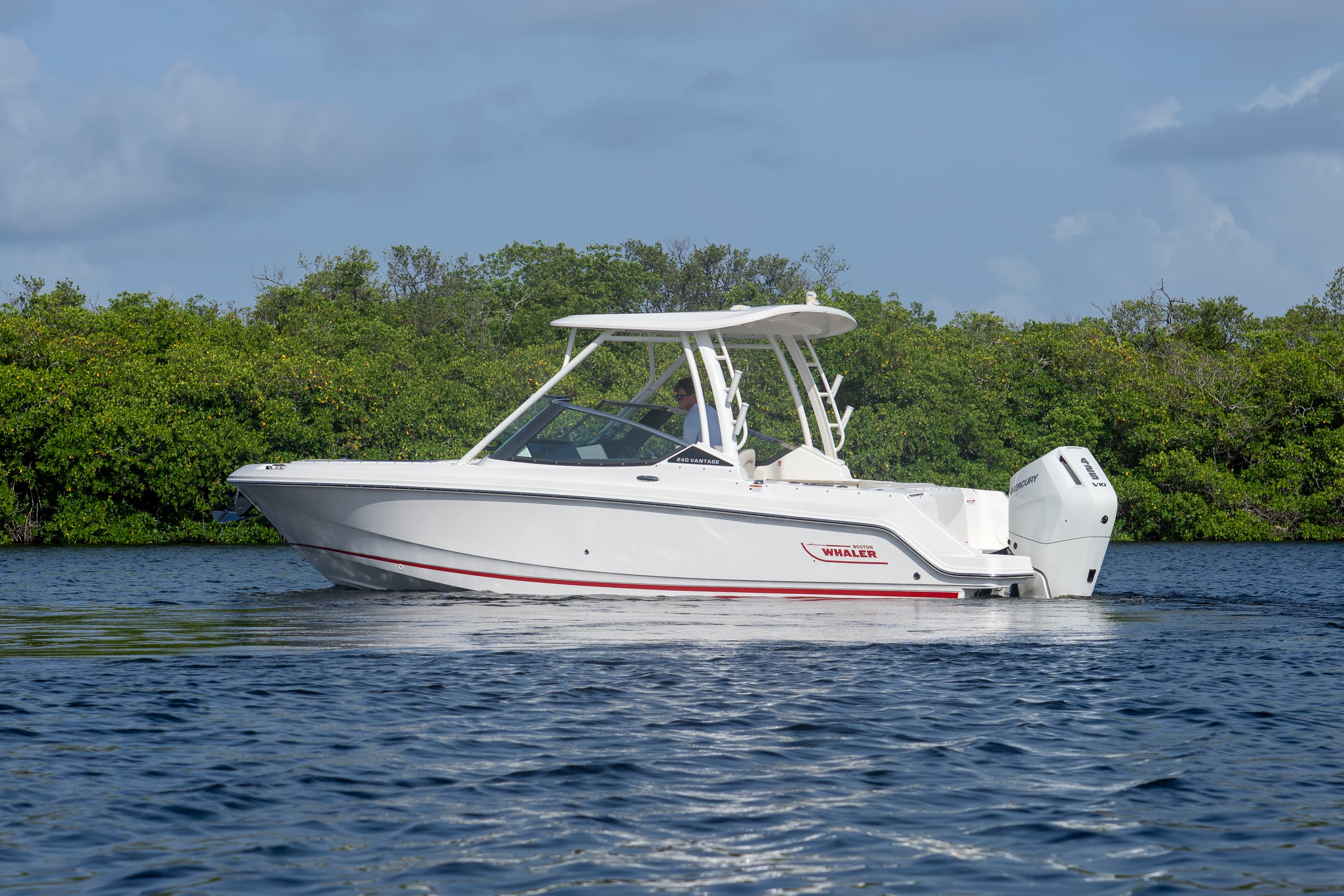 2026 Boston Whaler 240 Vantage zum Verkauf in Fort Myers, FL Dual Console 2