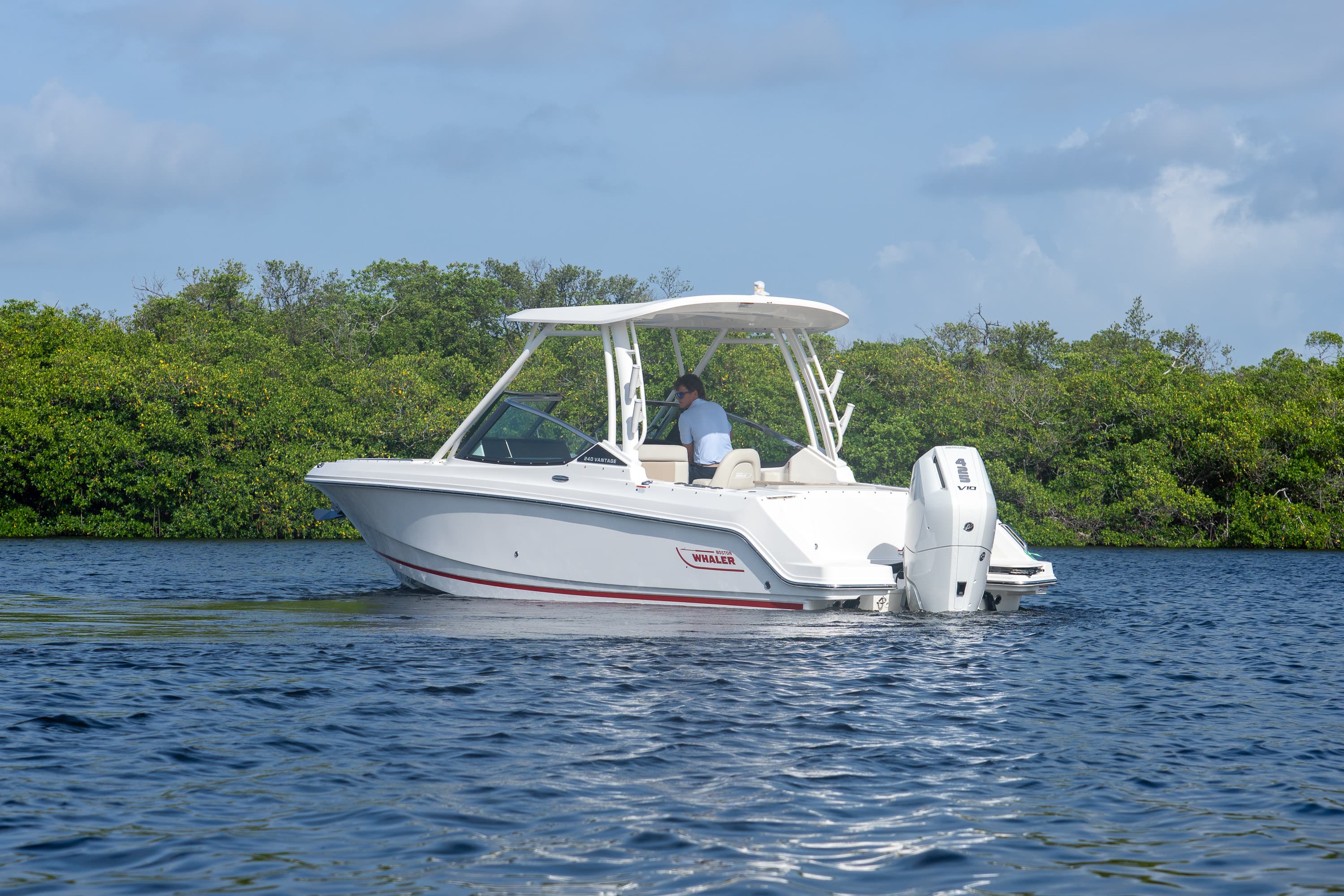 2026 Boston Whaler 240 Vantage zum Verkauf in Fort Myers, FL Dual Console 4