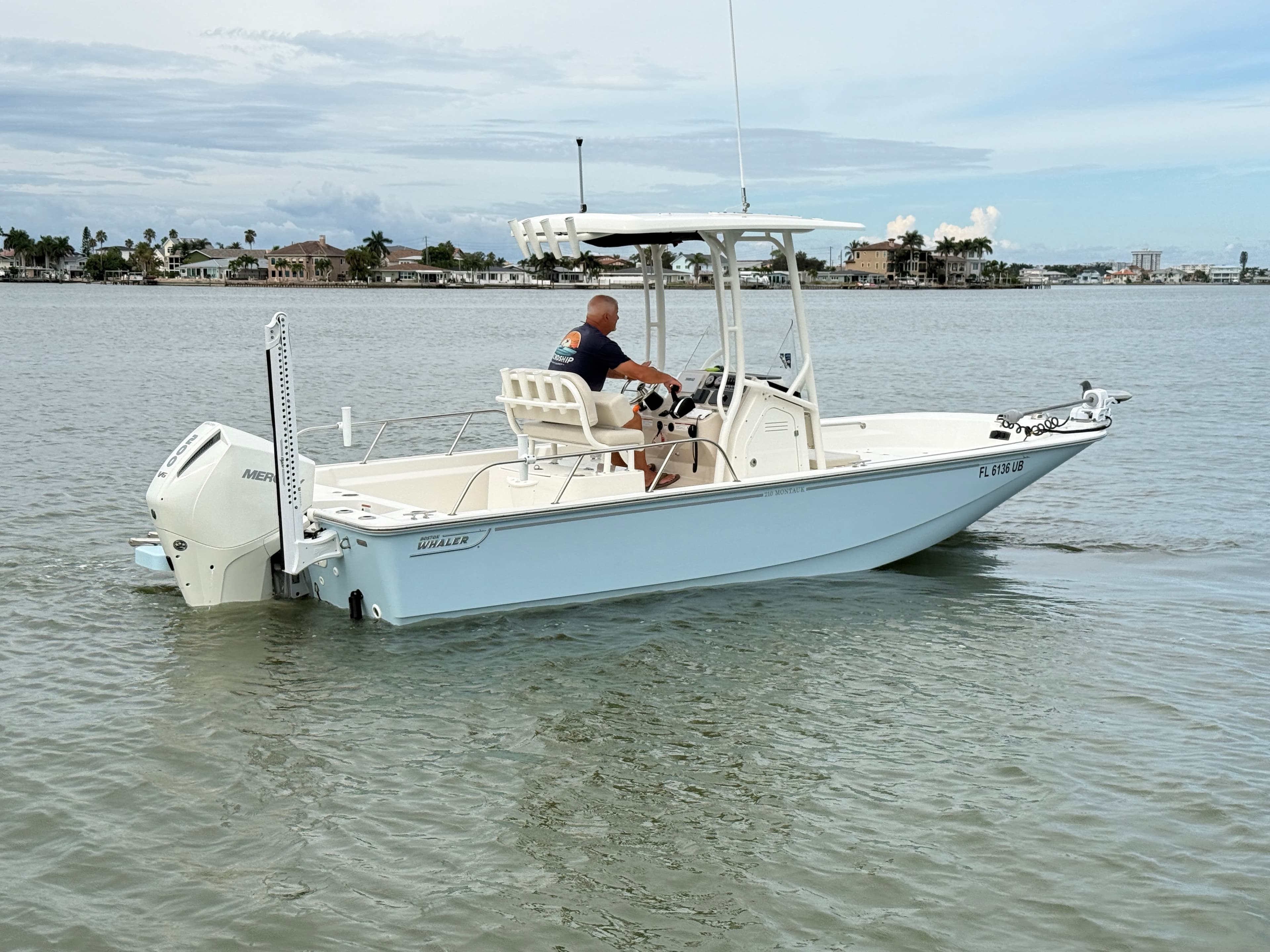 2025 Boston Whaler 210 Montauk for Sale in St. Petersburg, Florida Center Console 4