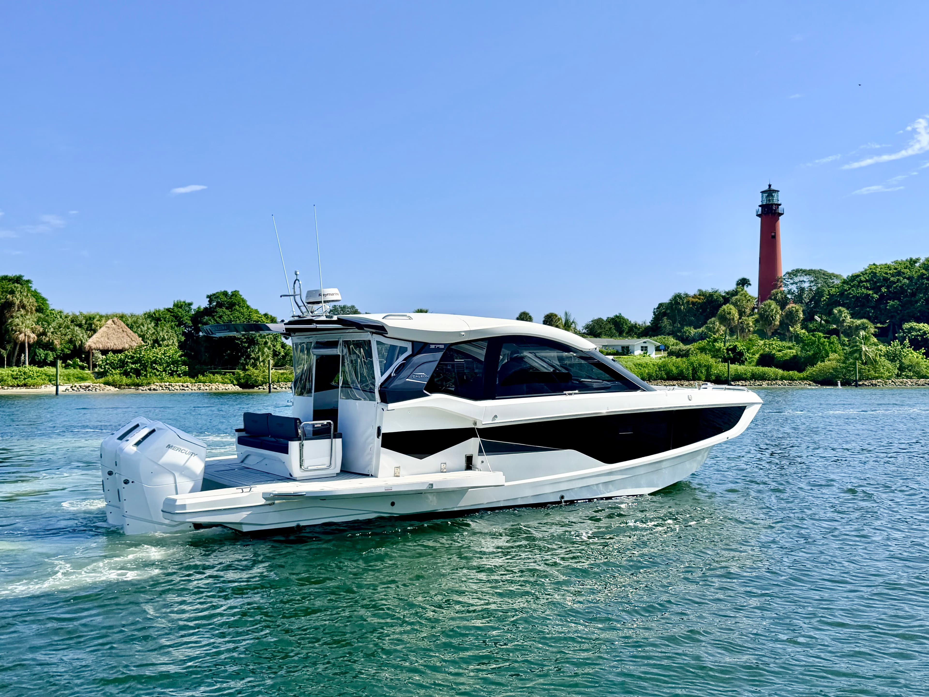 2025 Galeon Yachts 375 GTO for Sale in Jupiter, Florida Sport Cruiser