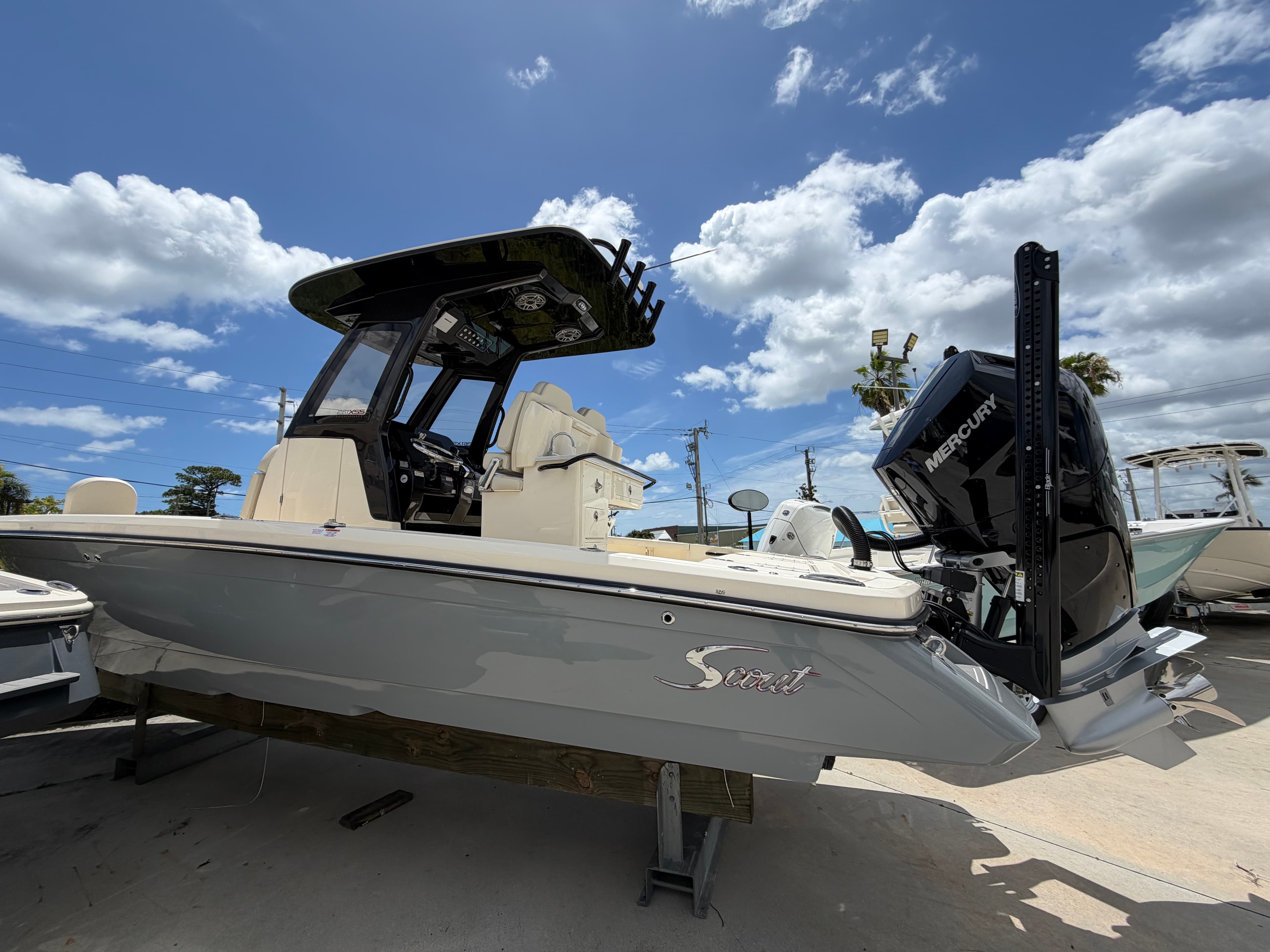 2026 Scout Boats 261 XSS zum Verkauf in Stuart, Florida Bay Boats