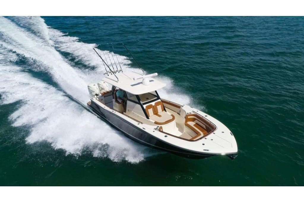 2025 Scout Boats 330 LXF for Sale in Charleston, SC Center Console 3