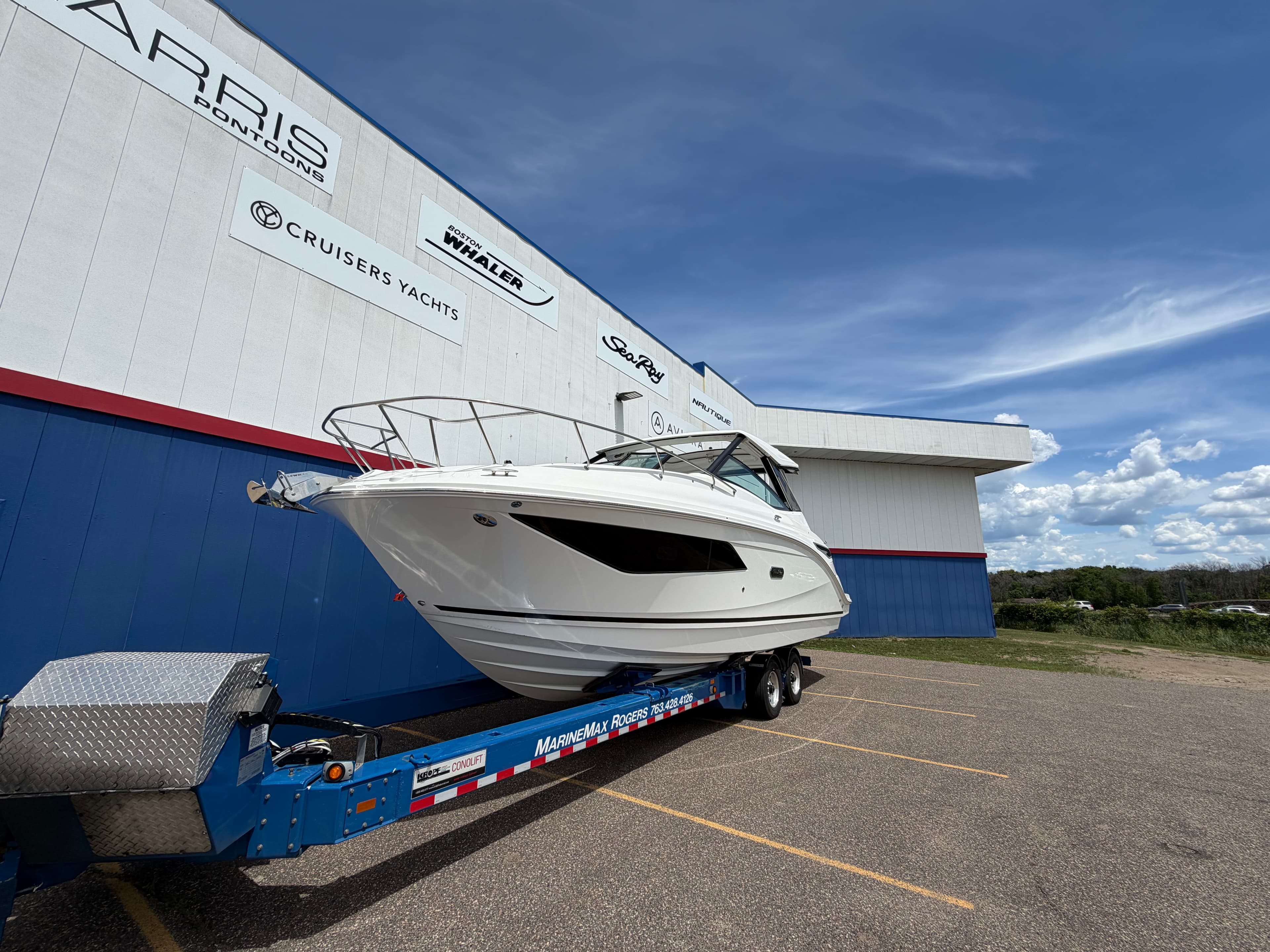 2026 Sea Ray Sundancer 320 à vendre à Rogers, MN Express Cruiser 4