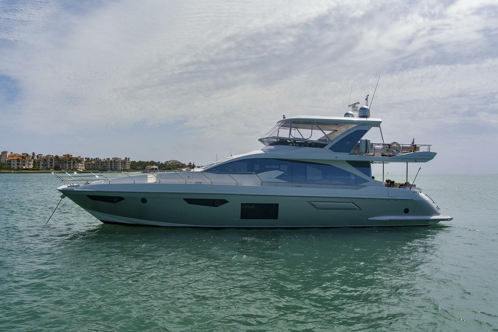 2017 Azimut Fly 72 zum Verkauf in Miami Beach, Florida Flybridge 2