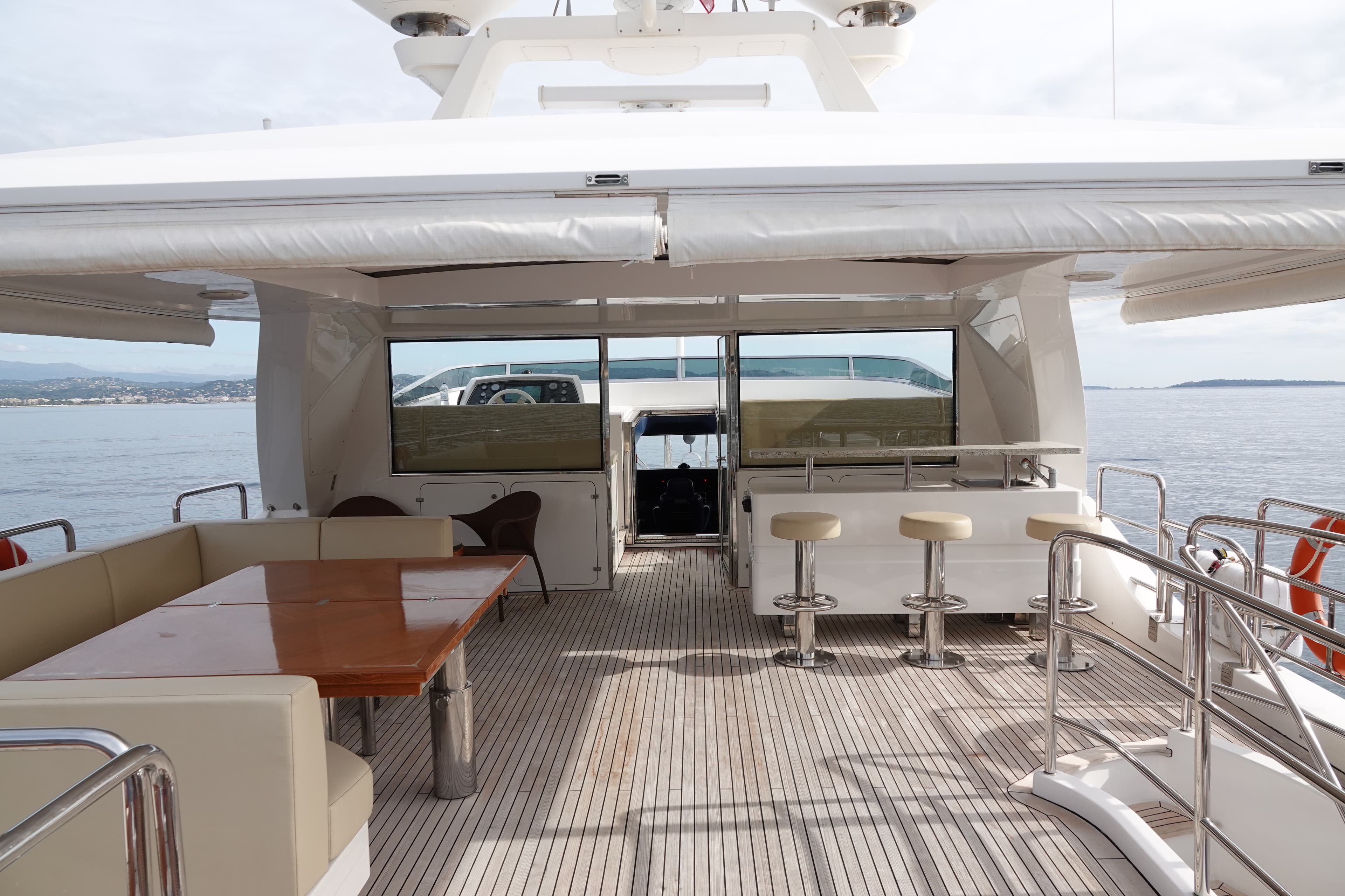 2013 Benetti Delfino 93 in vendita a Cannes, FR Motor Yacht 5