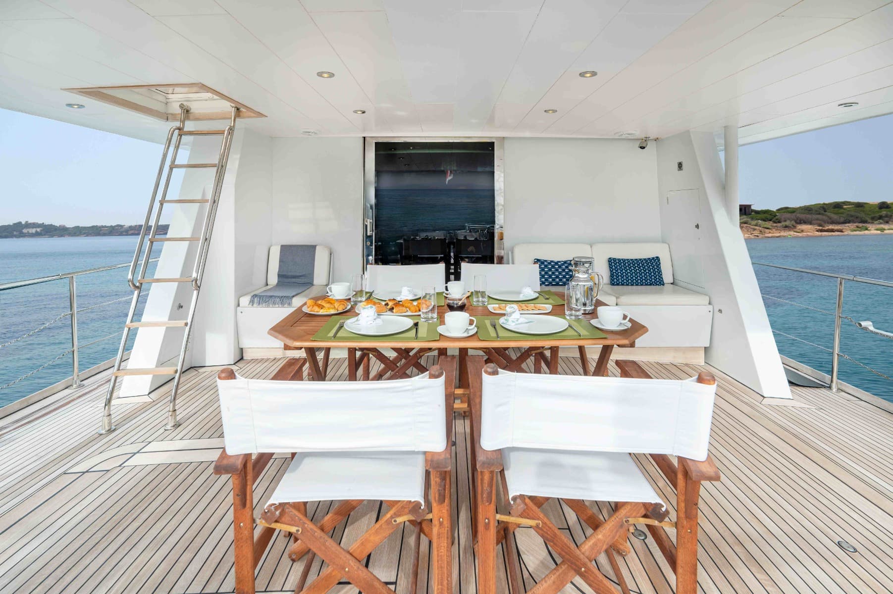 1981 Hellenic Shipyards S.A. 82 for Sale in Piraeus, GR Motor Yacht 4