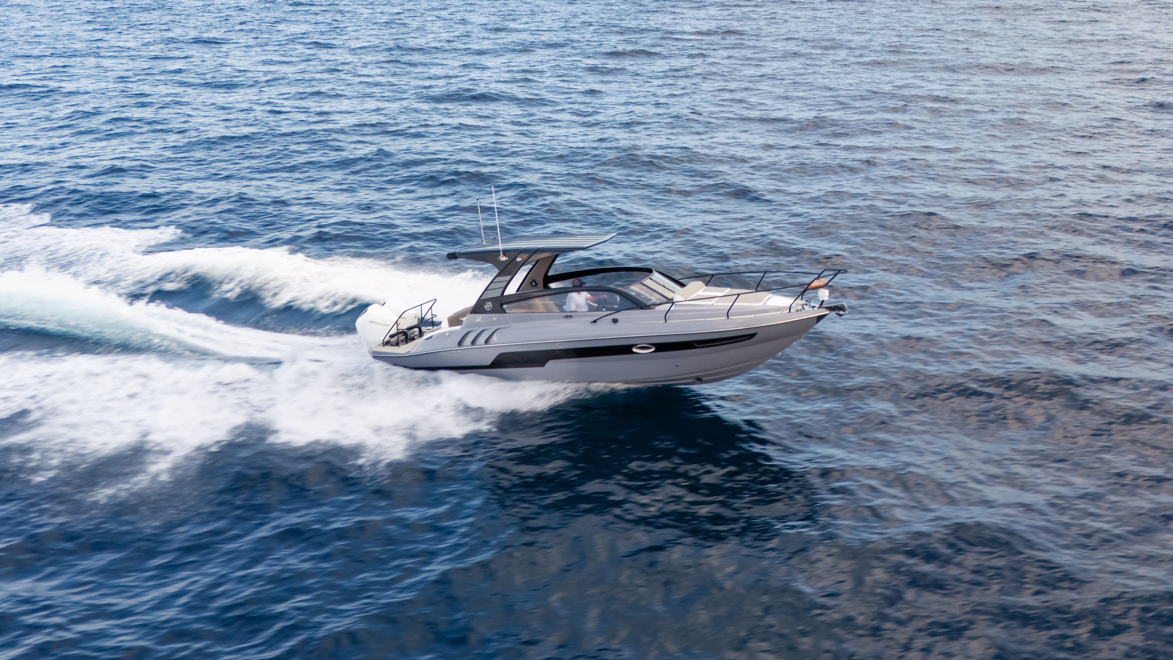 2027 Hanover Yachts 305 zum Verkauf in Jacksonville, Florida Express Cruiser