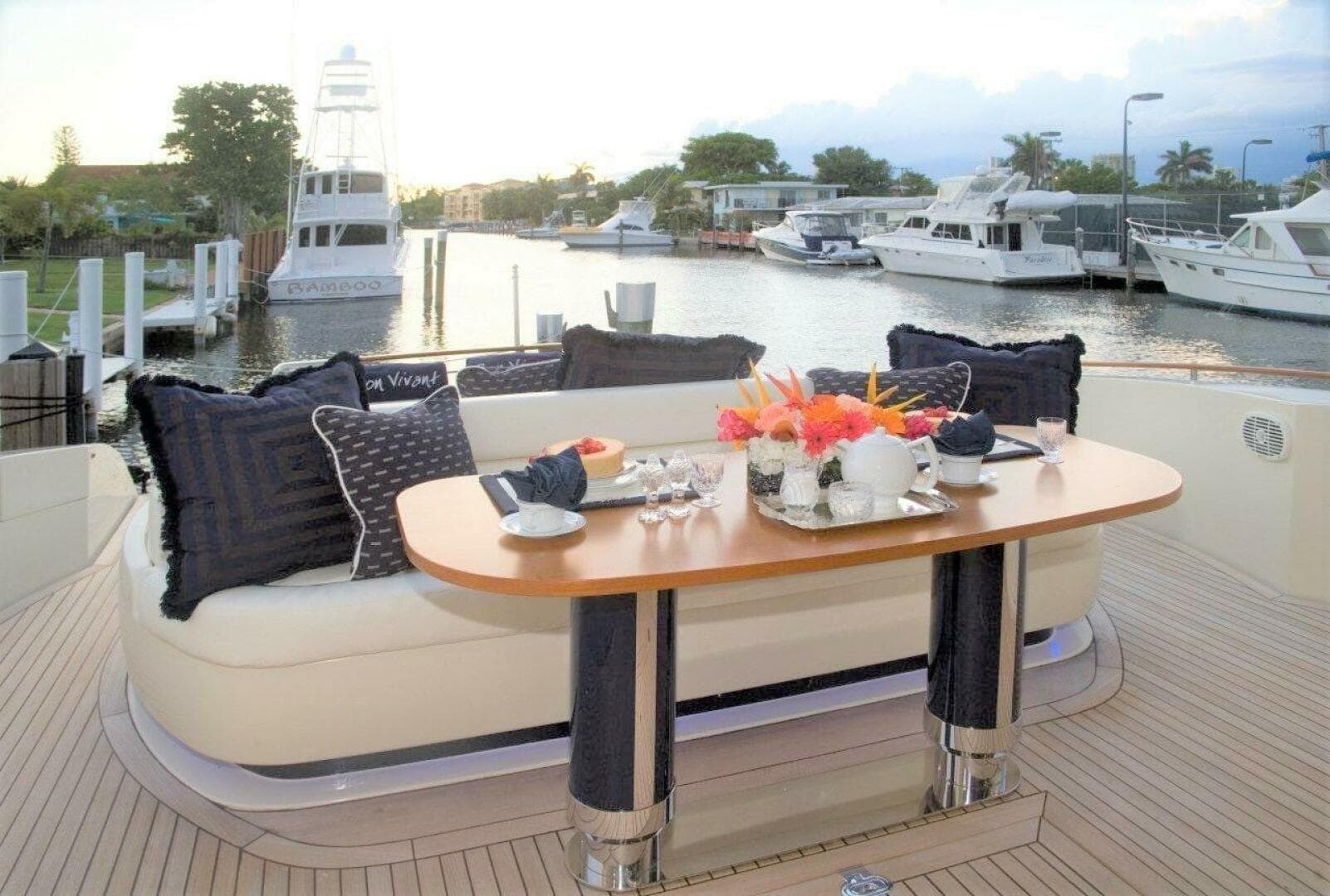 2004 Riva 72 Splendida for Sale in Fort Lauderdale, Florida Motor Yacht 3