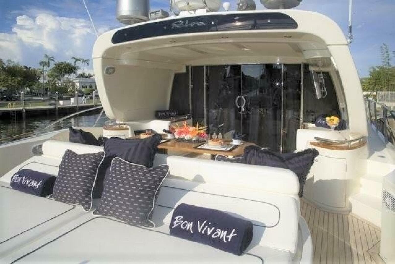 2004 Riva 72 Splendida for Sale in Fort Lauderdale, Florida Motor Yacht 4