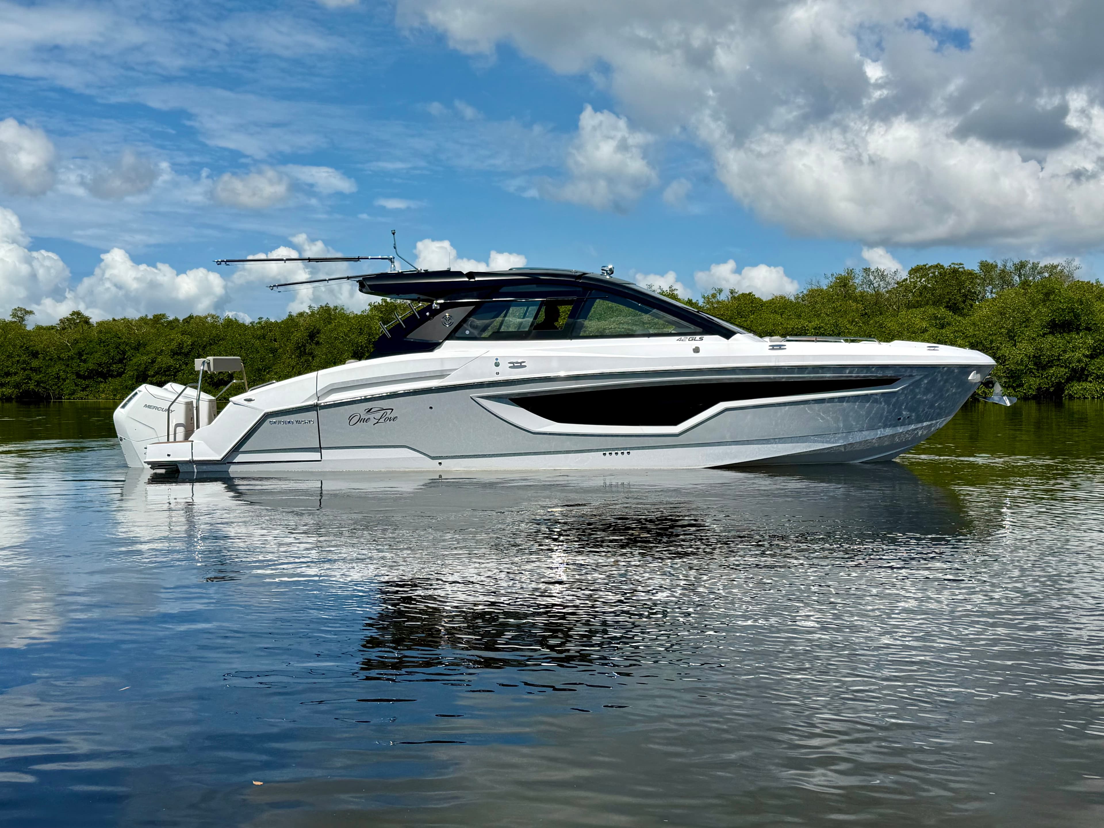 2024 Cruisers Yachts 42 GLS OB zum Verkauf in Fort Myers, FL Bowrider 4