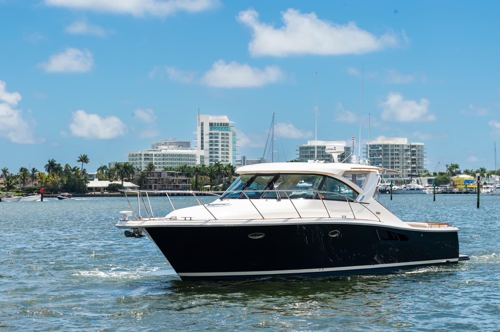 2013 Tiara Yachts 3600 Coronet zum Verkauf in Fort Lauderdale, Florida Express Cruiser 2