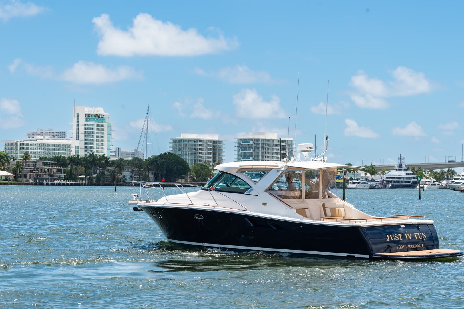 2013 Tiara Yachts 3600 Coronet zum Verkauf in Fort Lauderdale, Florida Express Cruiser 4