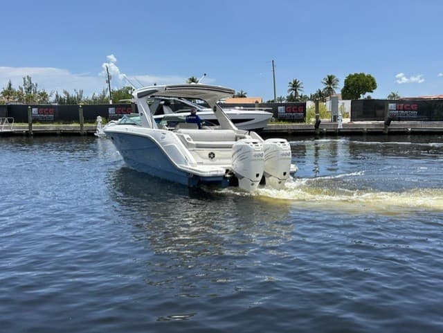 2021 Sea Ray SLX 310 Outboard for Sale in Fort Myers, FL Bowrider 5