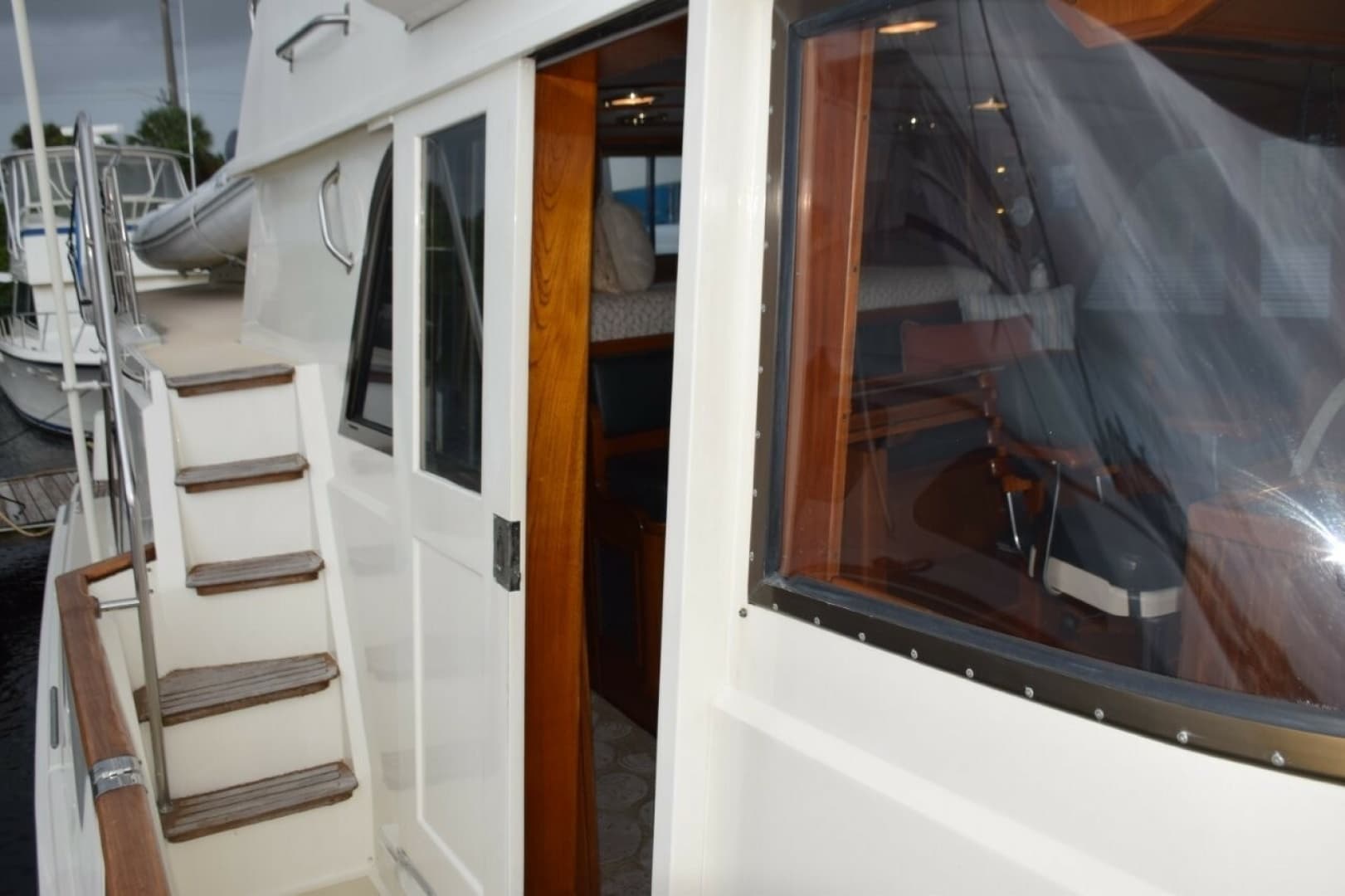 1978 Hatteras 48 LRC a la venta en Stuart, Florida Trawler 5