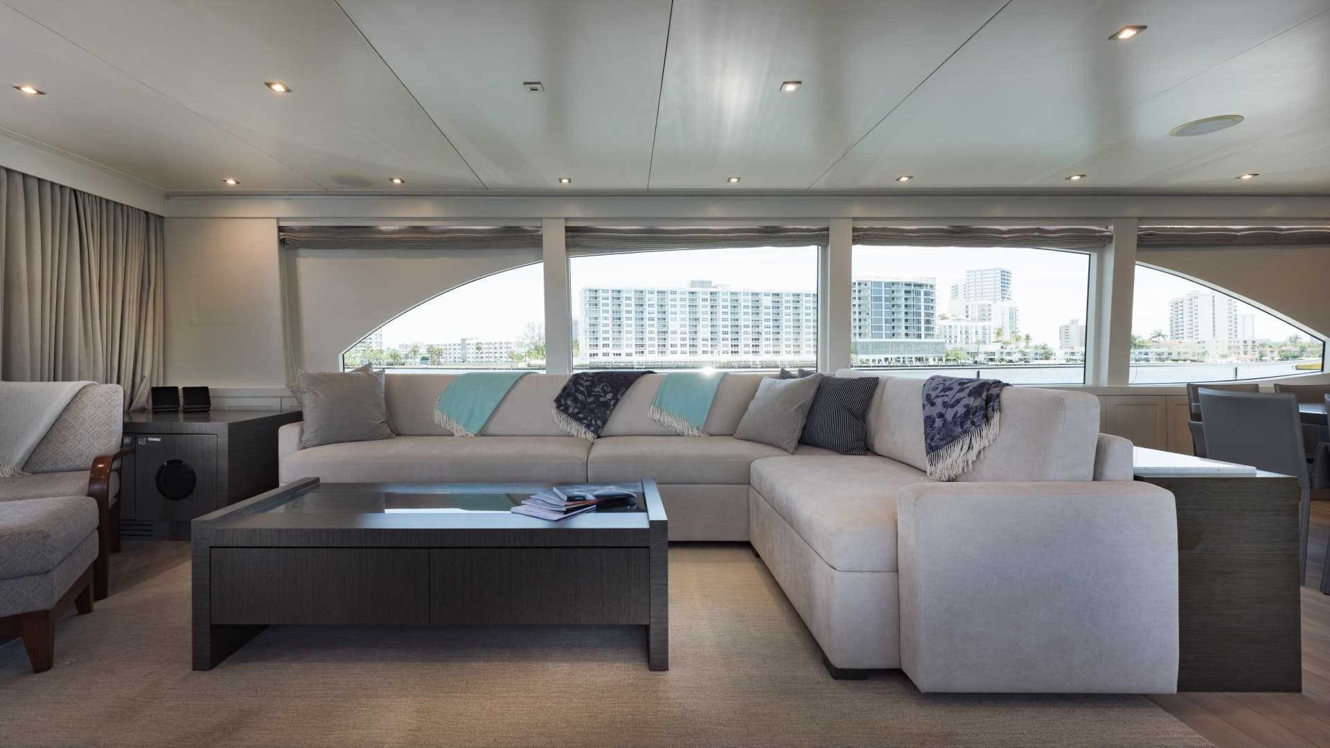 2016 Hargrave 95 te koop in Fort Lauderdale, Florida Motor Yacht 3