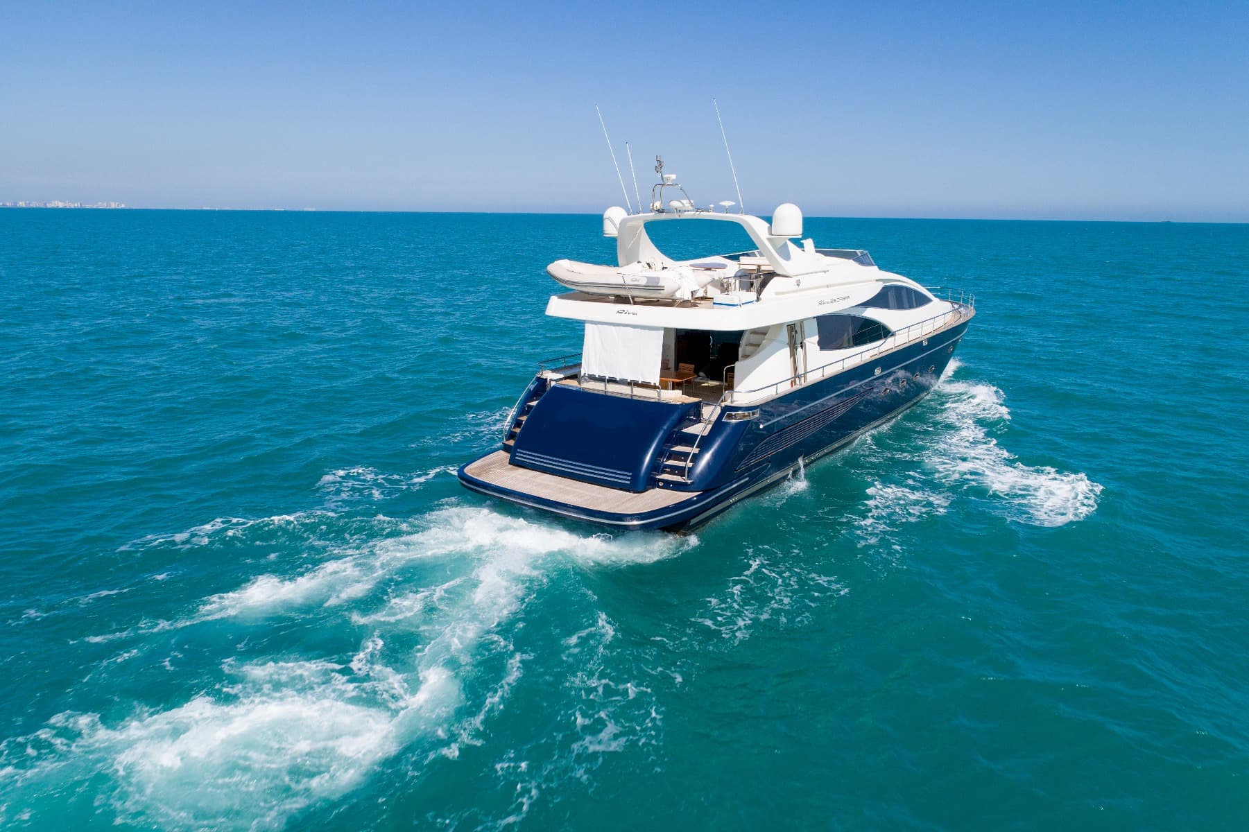 2005 Riva 85 Opera te koop in Barcelona, ES Motor Yacht 2