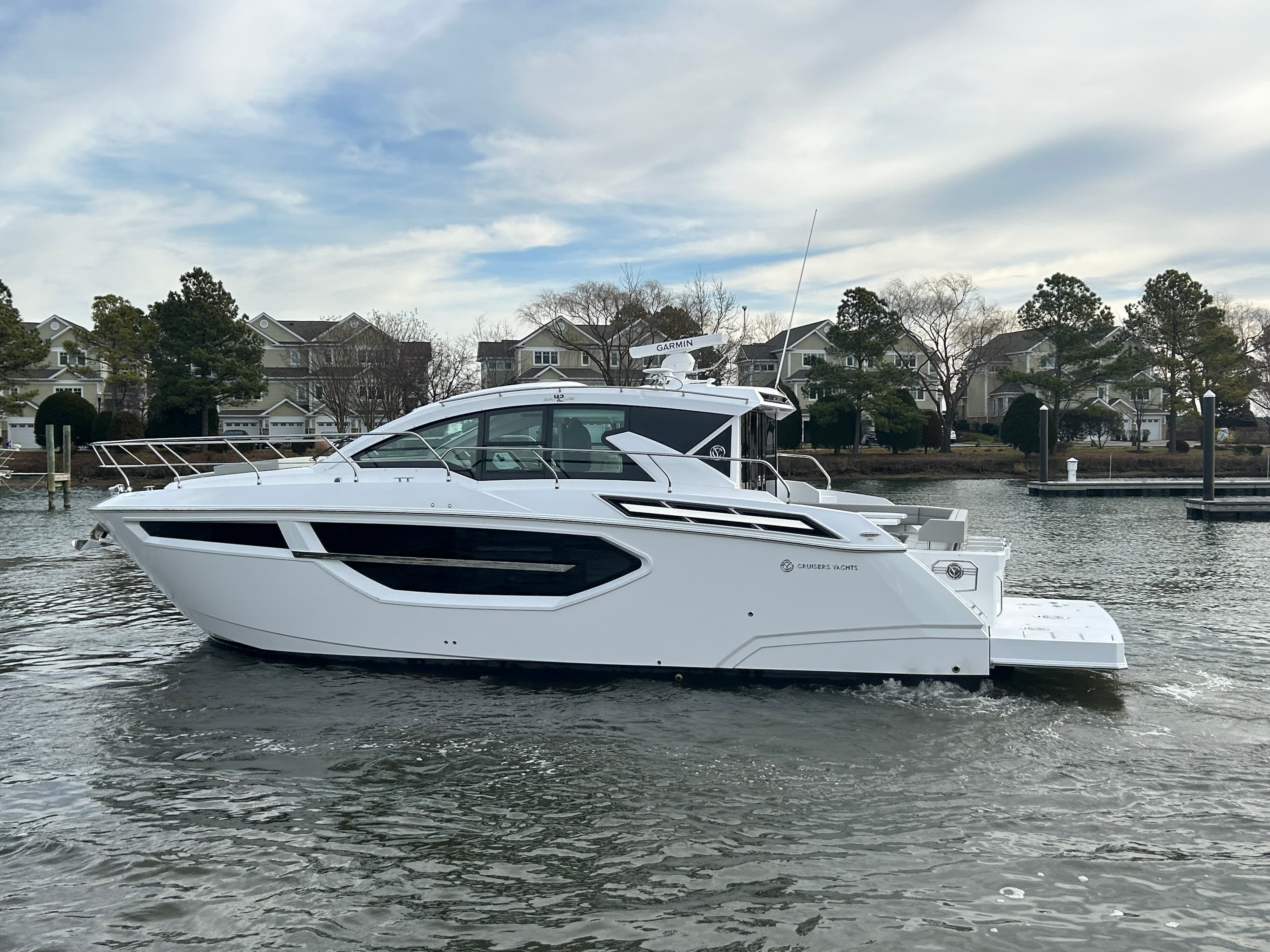 2026 Cruisers Yachts 42 Cantius for Sale in Grasonville, MD Express Cruiser 4