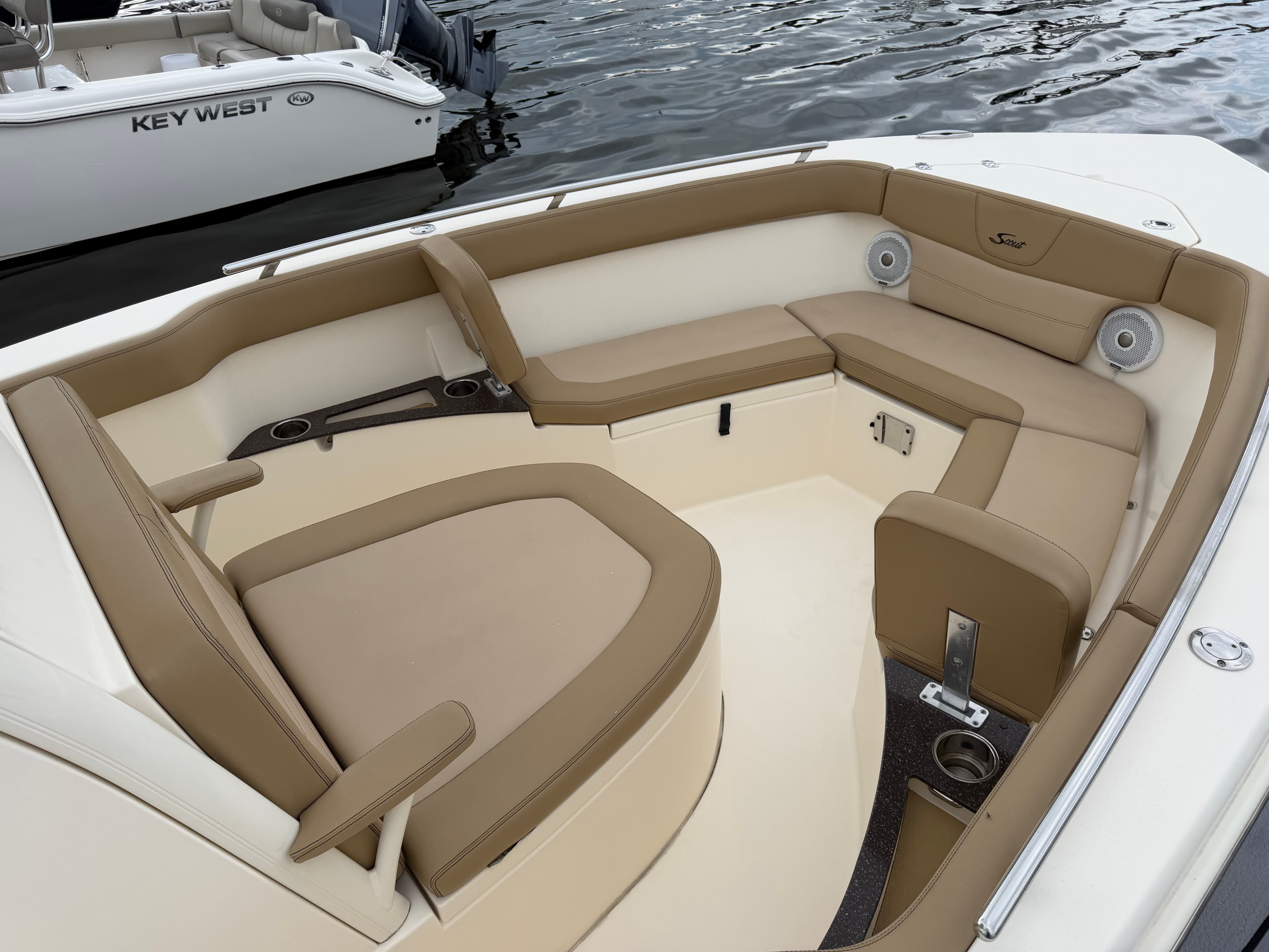 2018 Scout Boats 235 XSF in vendita a Quincy, MA Center Console 4