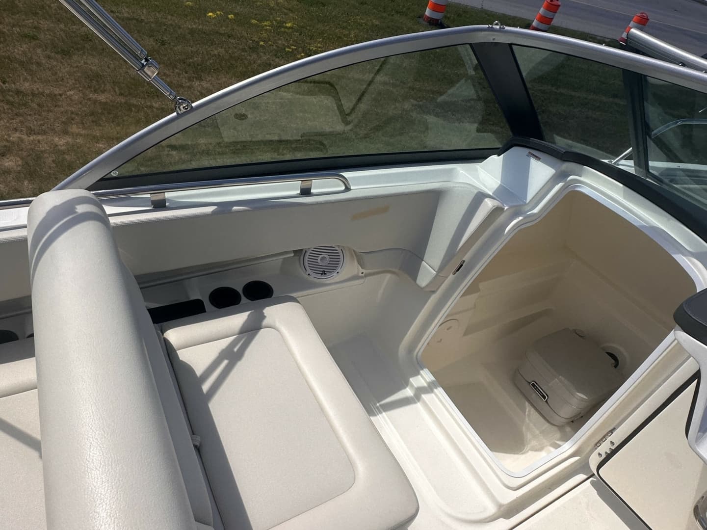 2017 Boston Whaler 230 Vantage Sold in Traverse City, Michigan Dual Console 4