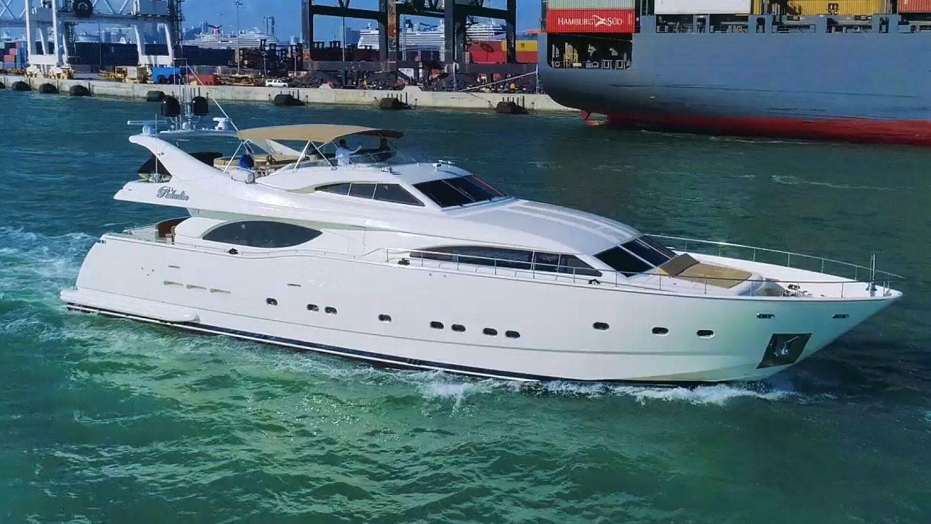 2000 Ferretti Yachts Custom Line 94' for Sale in Miami, Florida Flybridge 2