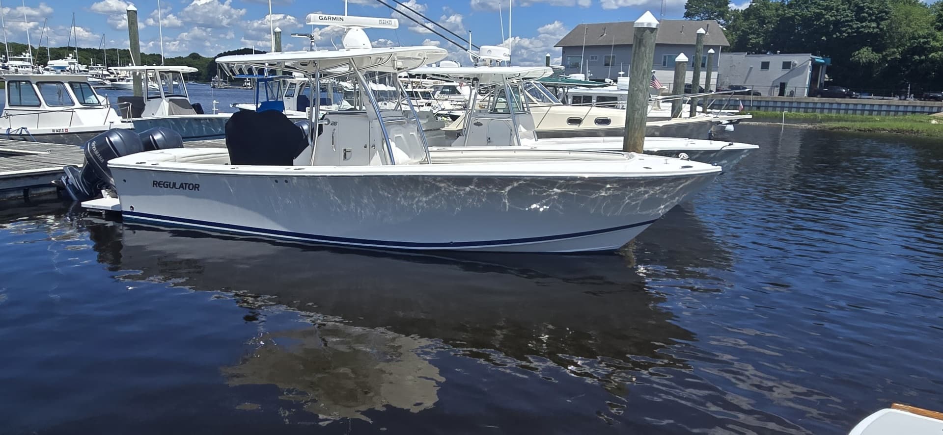 2018 Regulator 28 zum Verkauf in North Kingstown, Rhode Island Center Console 2