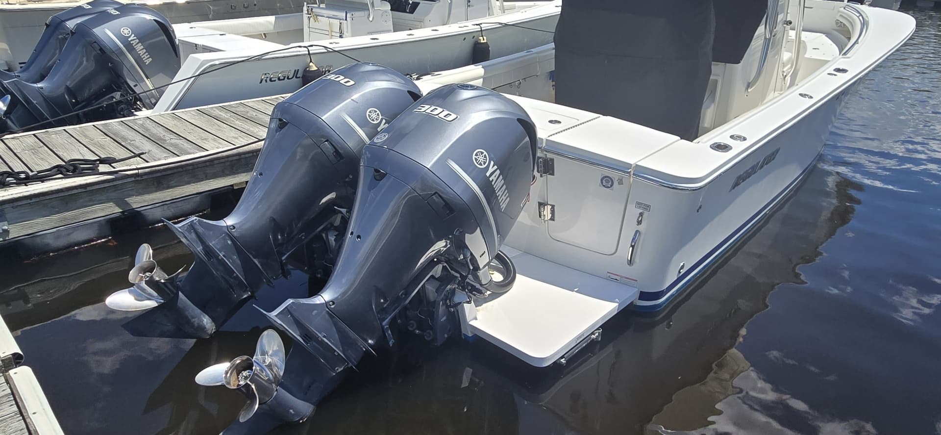 2018 Regulator 28 zum Verkauf in North Kingstown, Rhode Island Center Console 4