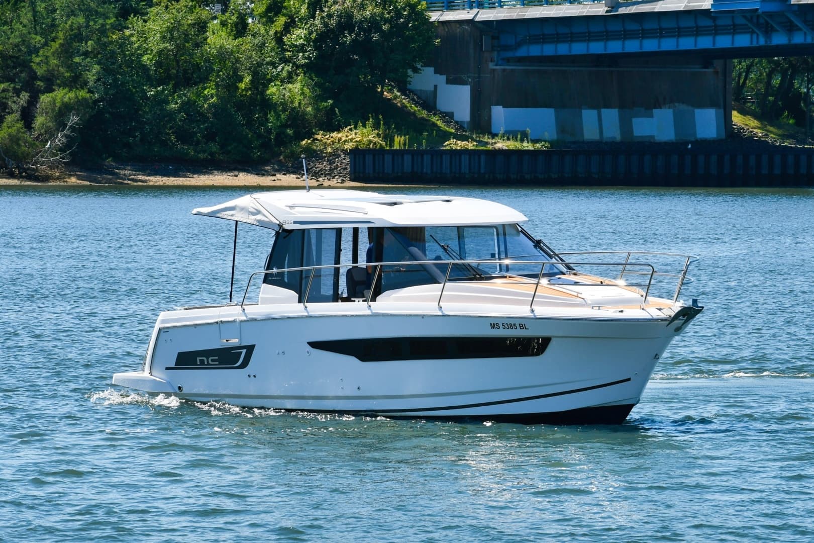 2019 Jeanneau NC 895 zum Verkauf in Brielle, New Jersey Express Cruiser 2
