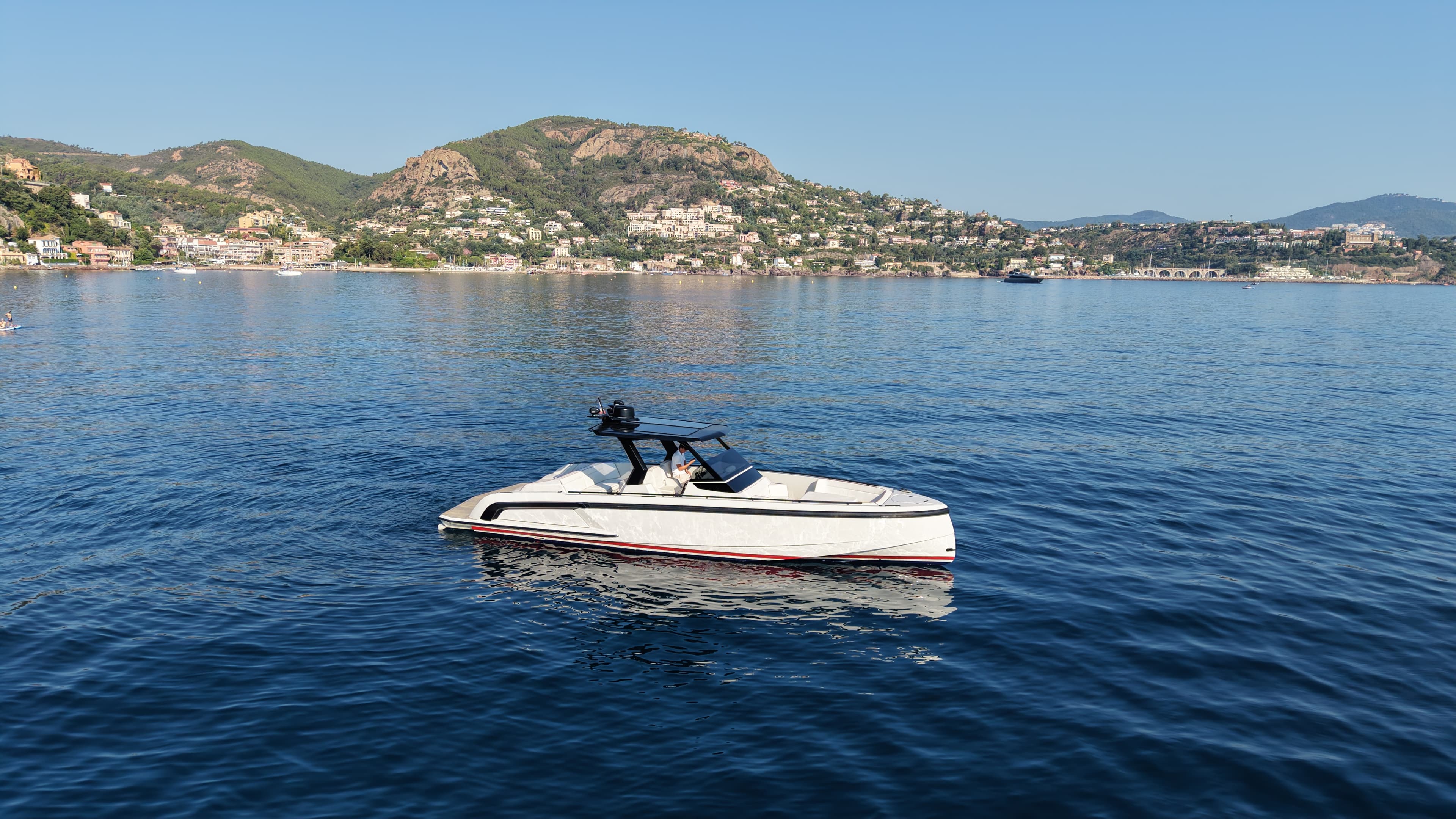2022 Vanquish Yachts VQ40 Sports Line a la venta en Loosdrecht, NL Walk-around Boats 2