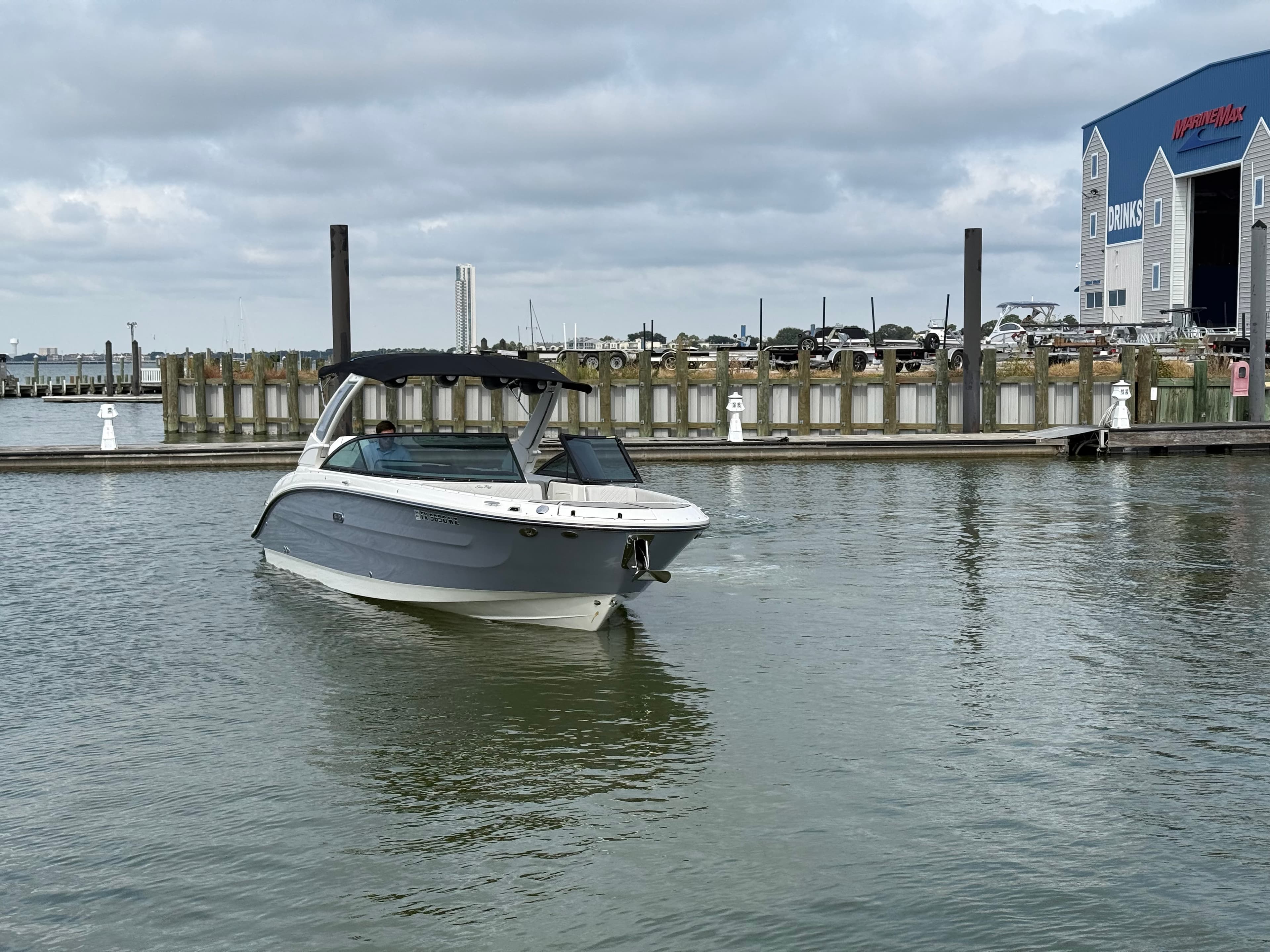 2025 Sea Ray SDX 270 Outboard for Sale in Seabrook, TX Bowrider 3