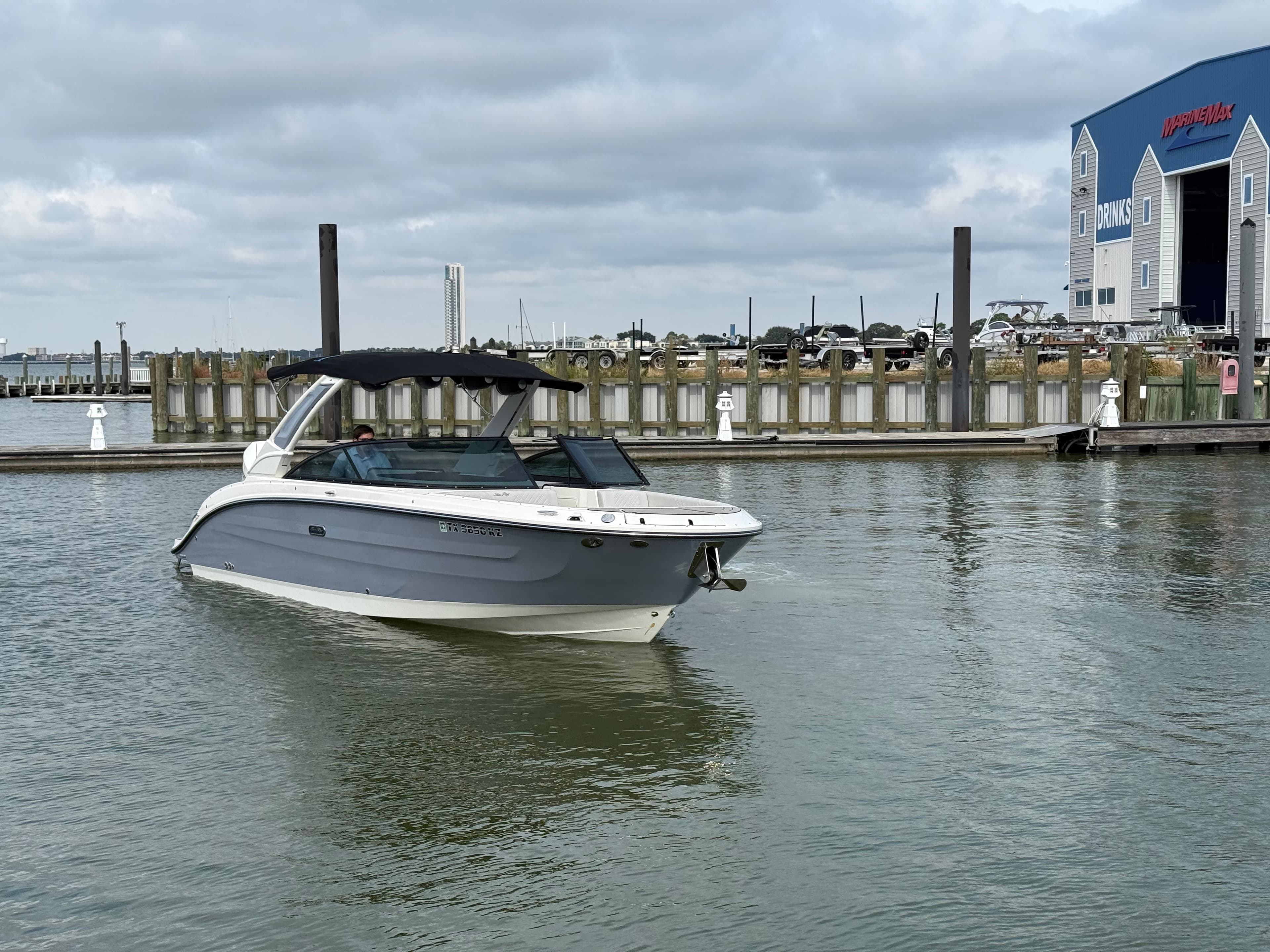 2025 Sea Ray SDX 270 Outboard for Sale in Seabrook, TX Bowrider 4