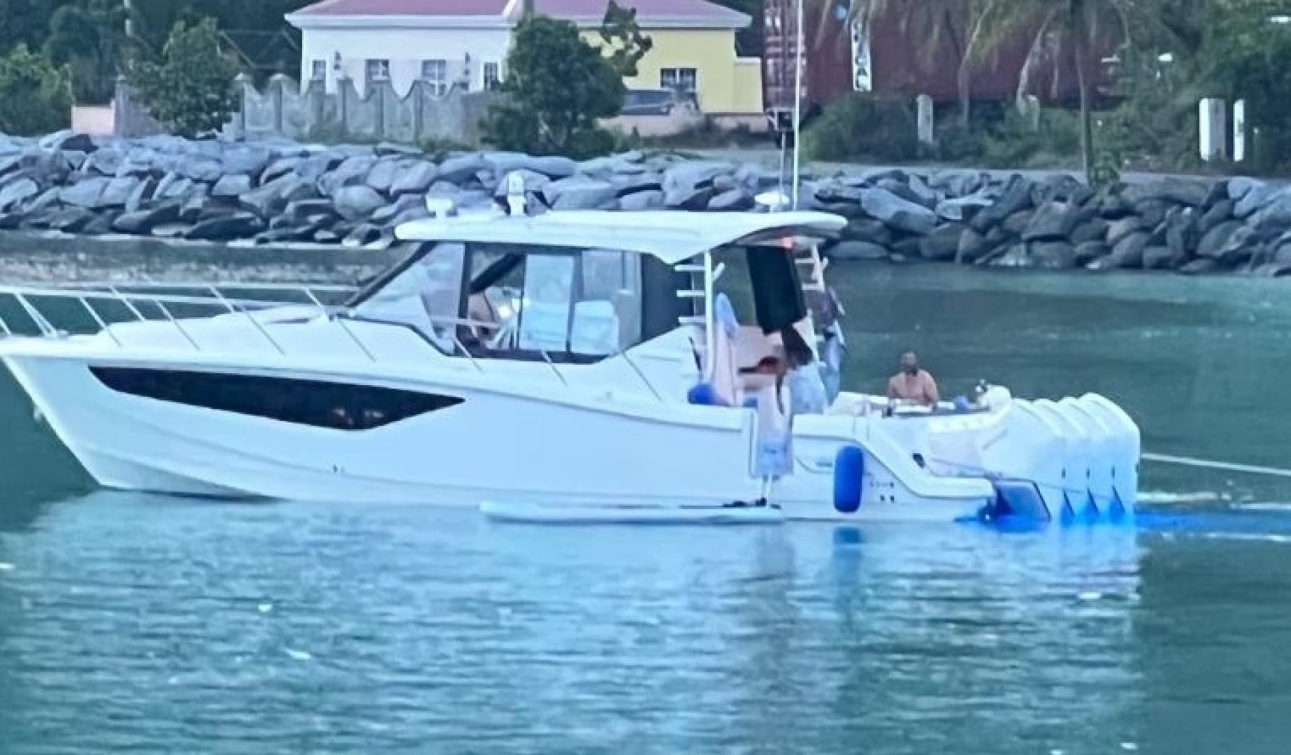 2021 Boston Whaler 405 Conquest for Sale in Fajardo, PR Saltwater Fishing 3