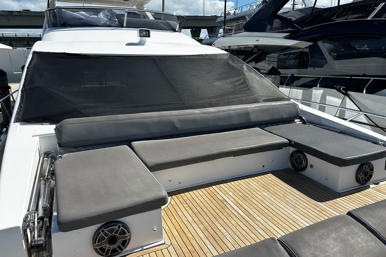 2018 Azimut 66 Flybridge for Sale in Miami, Florida Flybridge 4