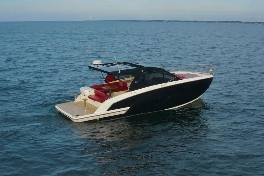 2027 Hanover Yachts 387 a la venta en Newport, Rhode Island Aft Cabin 2