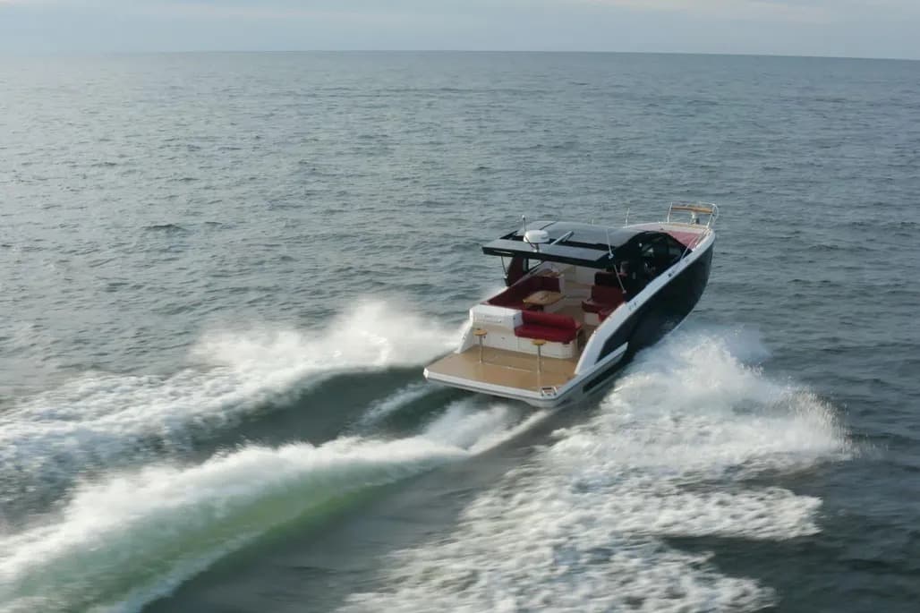 2027 Hanover Yachts 387 a la venta en Newport, Rhode Island Aft Cabin 4